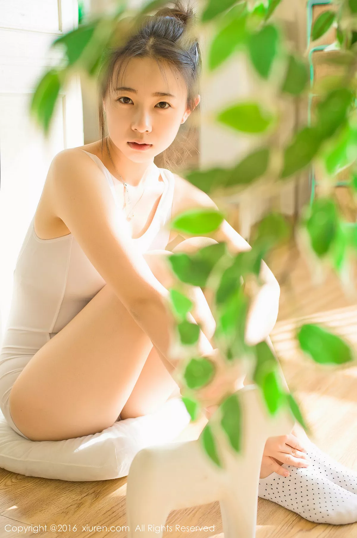 秀人集.com_[XiuRen秀人网]No.641_嫩模草莓zz智齿美少女白色日系死库水秀傲人巨乳写真64P