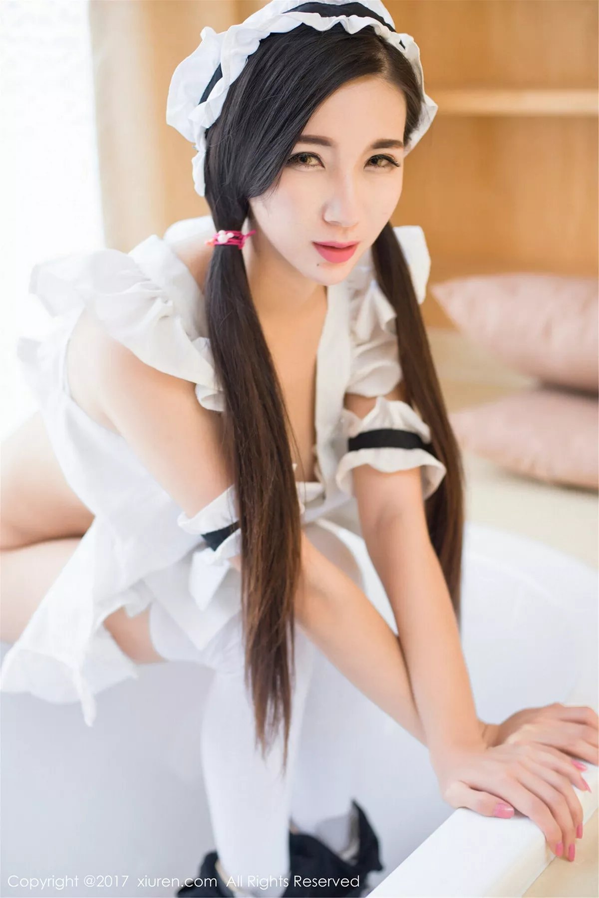 秀人集.com_[XiuRen秀人网]No.759_嫩模赵颖白色高叉连体内衣+浴缸里性感女仆装完美诱惑写真65P