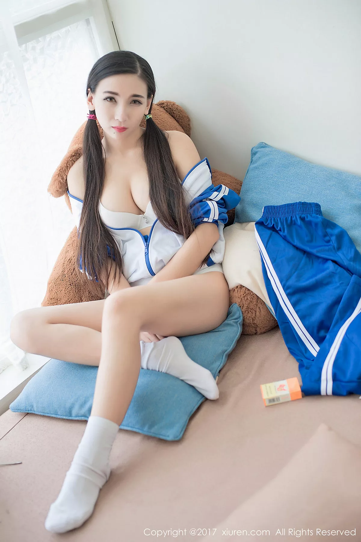 秀人集.com_[XiuRen秀人网]No.765_嫩模赵颖居家青春校服系半脱秀性感美胸妩媚迷人写真55P