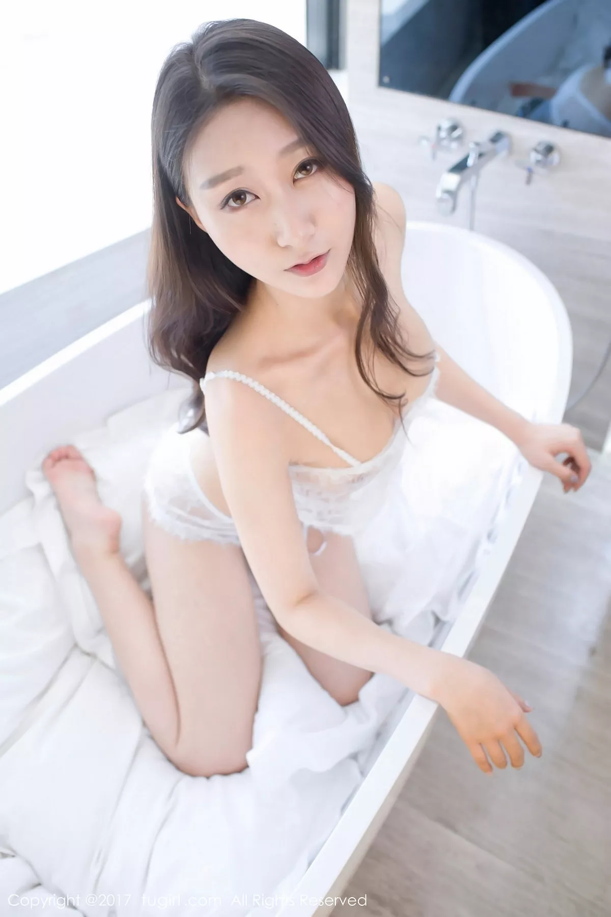 秀人集.com_[XiuRen秀人网]No.776_嫩模赵熙儿白色蕾丝吊带内衣透视秀豪乳浴室湿身诱惑写真56P