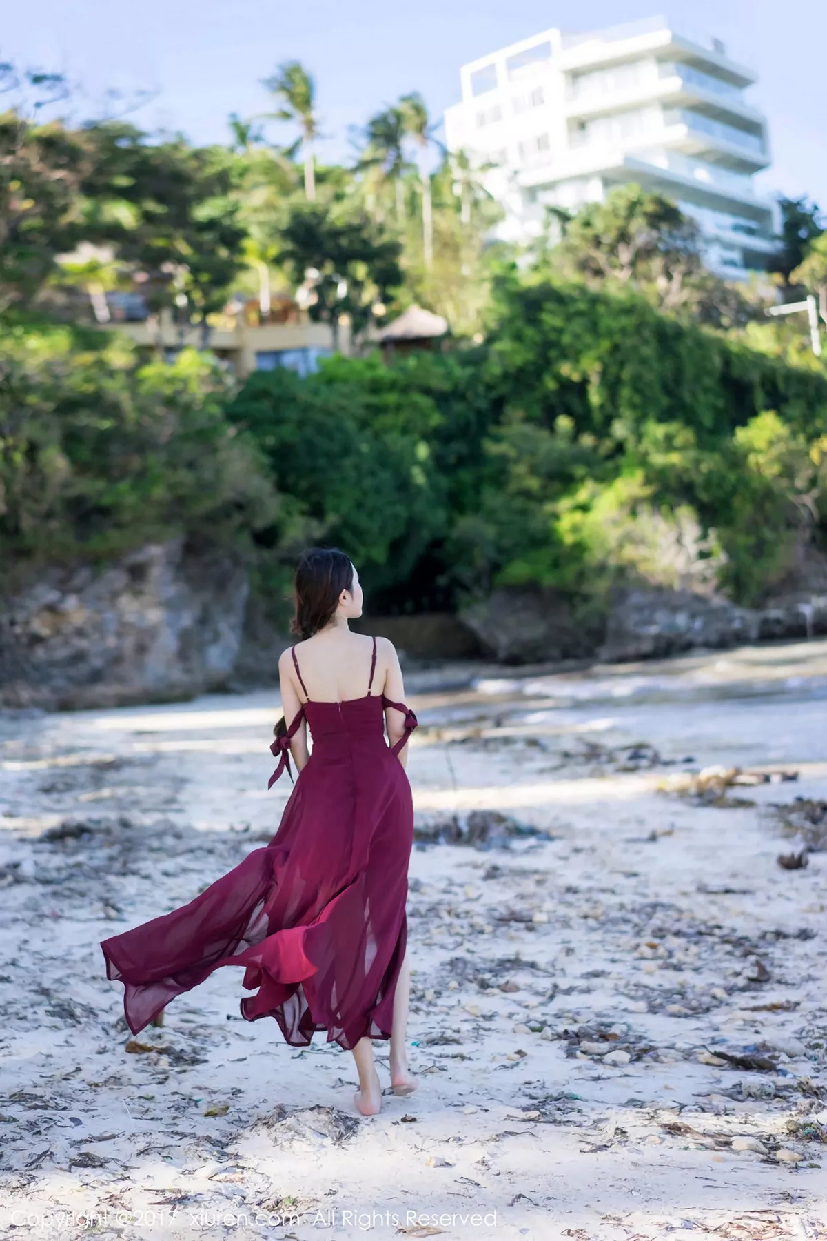 秀人集.com_[XiuRen秀人网]No.814_嫩模兜豆靓Youlina长滩旅拍户外沙滩内衣清爽迷人写真50P