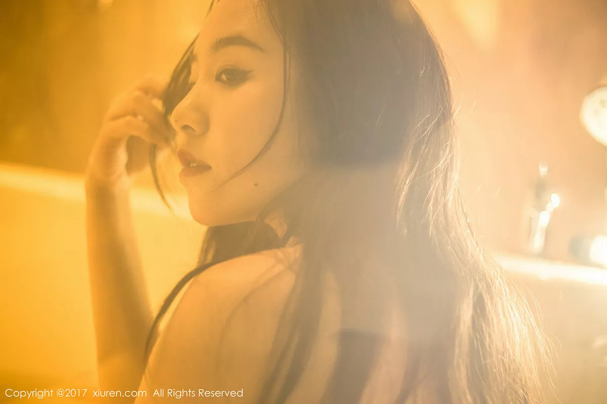 秀人集.com_[XiuRen秀人网]No.823_嫩模吃白菜的vi菜菜居家私房全裸秀诱人酮体极致诱惑写真48P