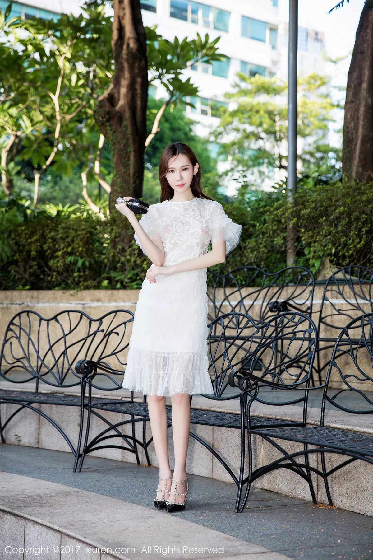 秀人集.com_[XiuRen秀人网]No.826_嫩模萌琪琪Irene性感红色比基尼加白色透视薄纱裙写真57P