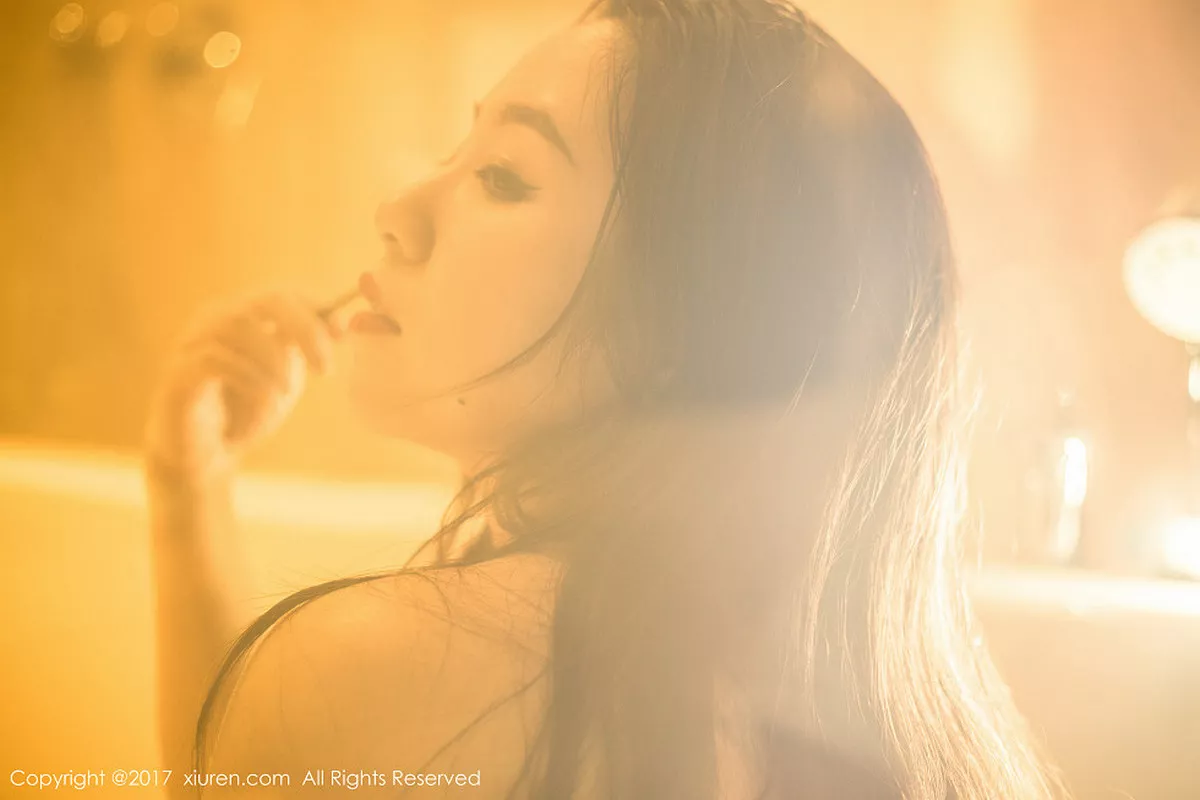 秀人集.com_[XiuRen秀人网]No.823_嫩模吃白菜的vi菜菜居家私房全裸秀诱人酮体极致诱惑写真48P