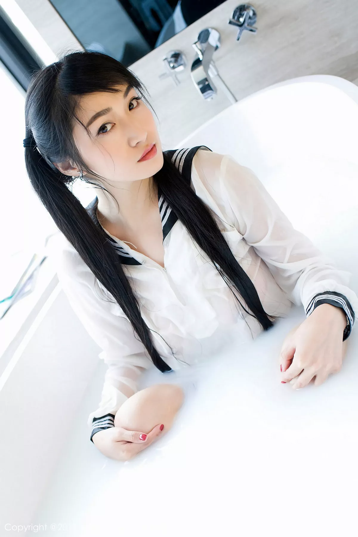 秀人集.com_[XiuRen秀人网]No.853_嫩模盼盼龙女sunny学生装牛奶浴+全裸乳贴秀美乳诱惑写真57P