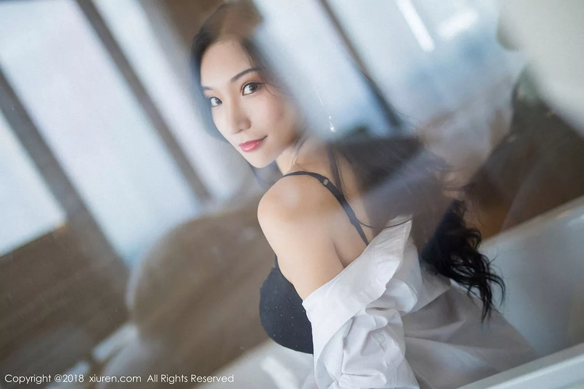 秀人集.com_[XiuRen秀人网]No.893_嫩模小狐狸Sica性感黑色女仆装+浴室透视内衣诱惑写真45P