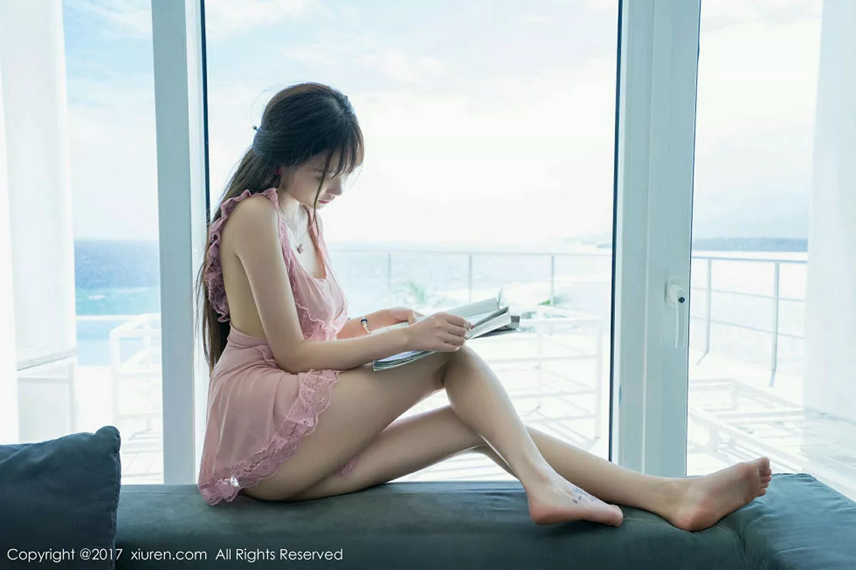 秀人集.com_[XiuRen秀人网]No.873_女神杨晨晨sugar长滩旅拍粉色透视连身裙侧露豪乳诱惑写真45P