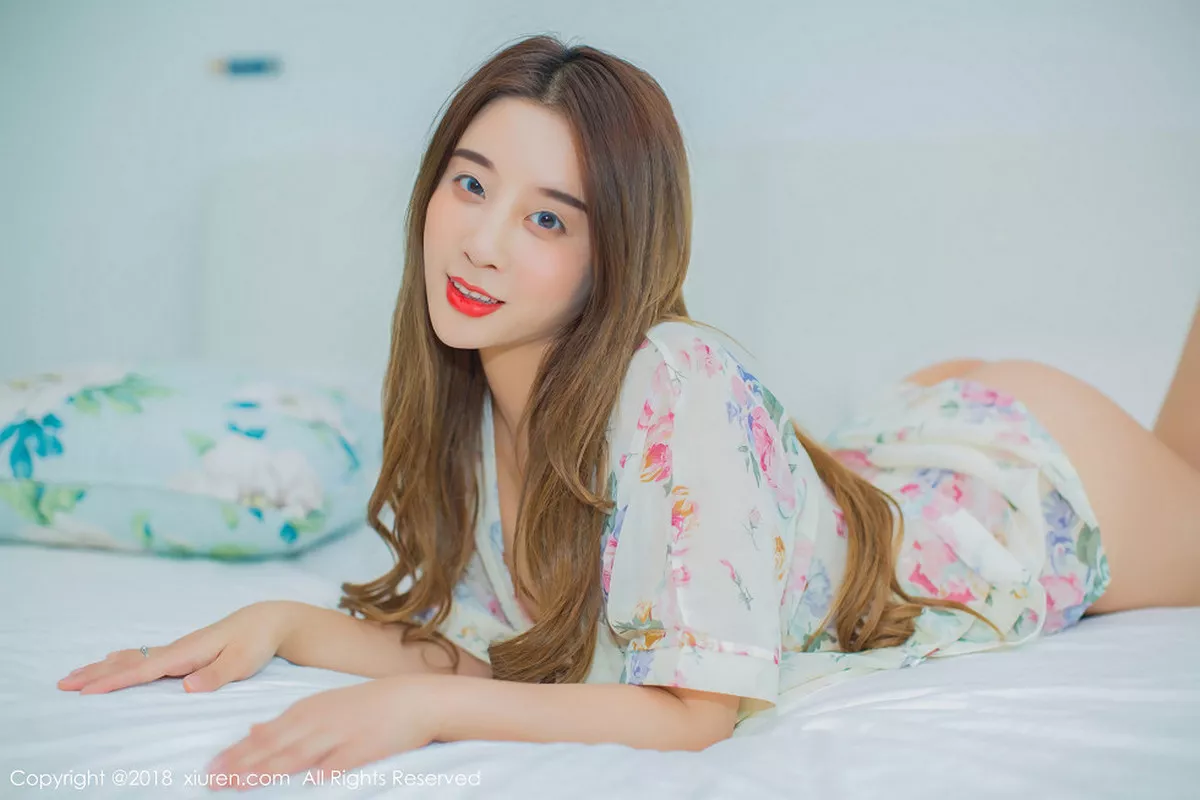 秀人集.com_[XiuRen秀人网]No.907_嫩模筱慧居家绿色吊带连身裙+真空花色衬衣秀完美身材写真60P