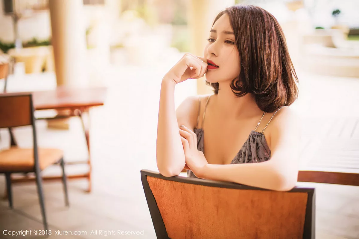 秀人集.com_[XiuRen秀人网]No.935_嫩模廿十居家私房红色塑身内衣秀完美身材白嫩肌肤性感写真58P