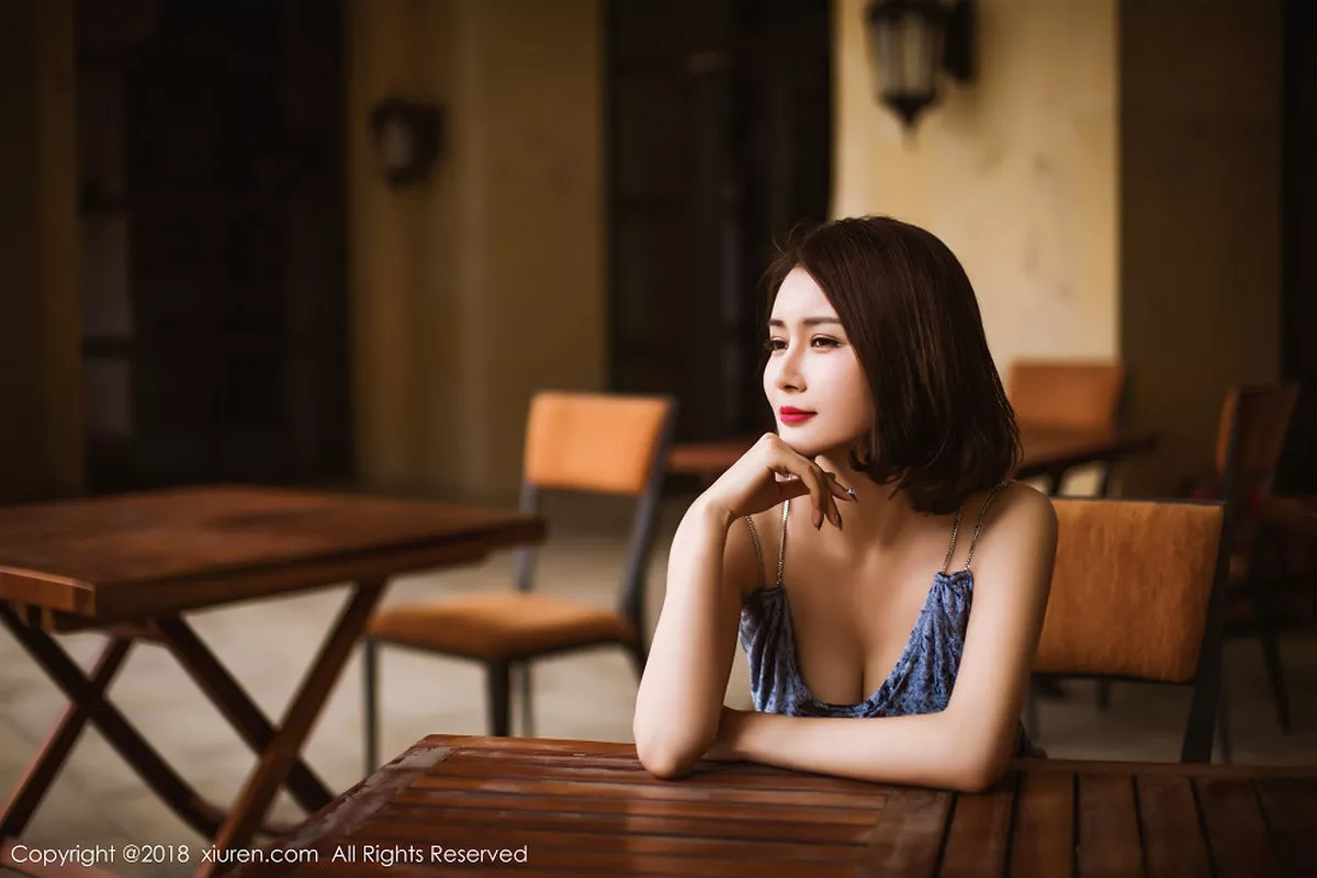 秀人集.com_[XiuRen秀人网]No.935_嫩模廿十居家私房红色塑身内衣秀完美身材白嫩肌肤性感写真58P