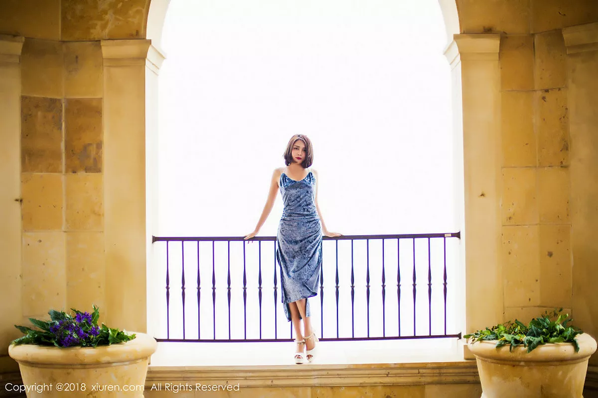 秀人集.com_[XiuRen秀人网]No.935_嫩模廿十居家私房红色塑身内衣秀完美身材白嫩肌肤性感写真58P