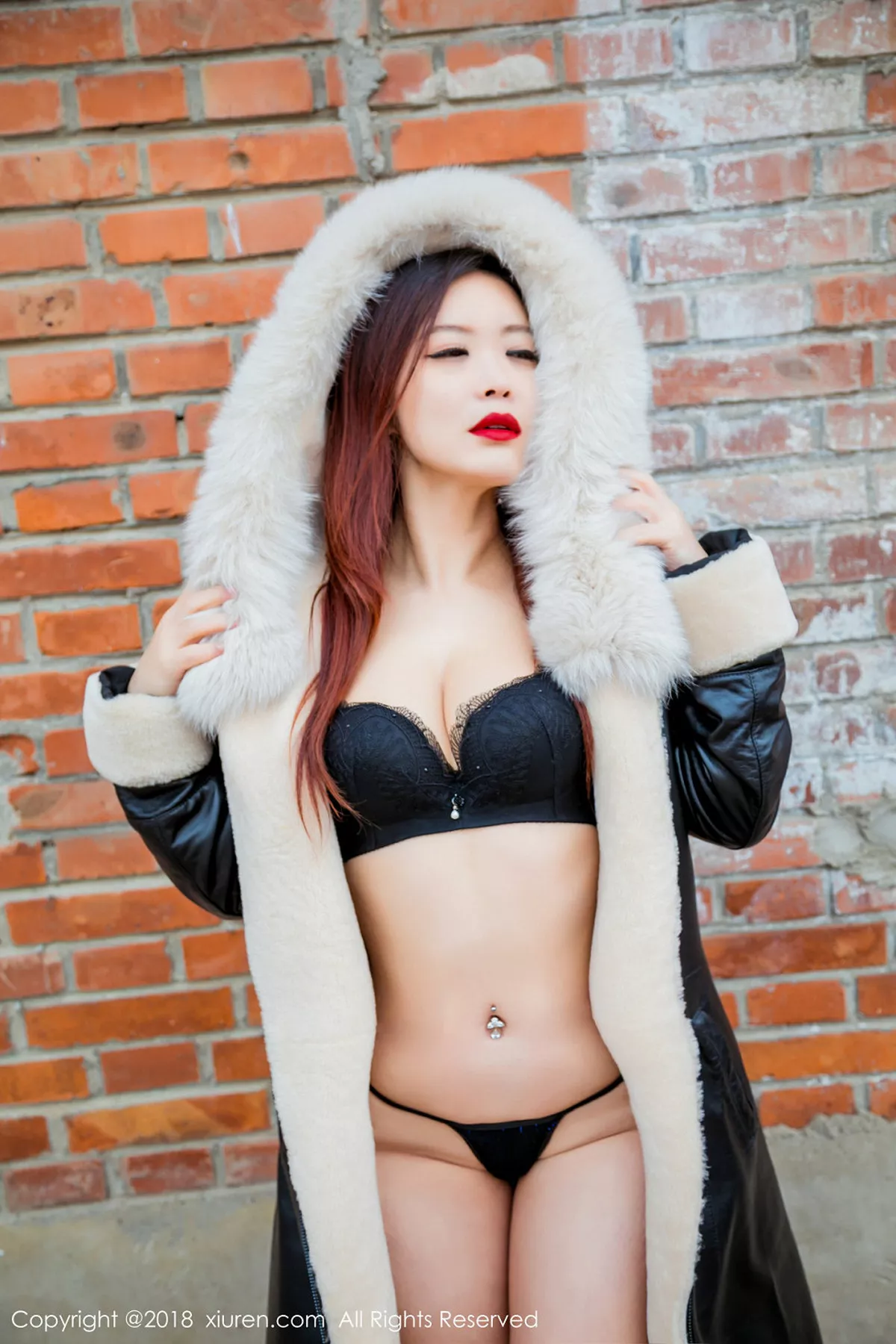 秀人集.com_[XiuRen秀人网]No.953_嫩模西希白兔户外红色内衣半脱内裤秀白嫩翘臀屁沟诱惑写真66P