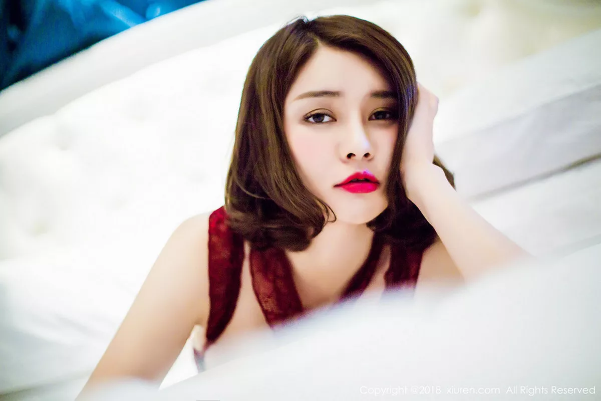 秀人集.com_[XiuRen秀人网]No.935_嫩模廿十居家私房红色塑身内衣秀完美身材白嫩肌肤性感写真58P