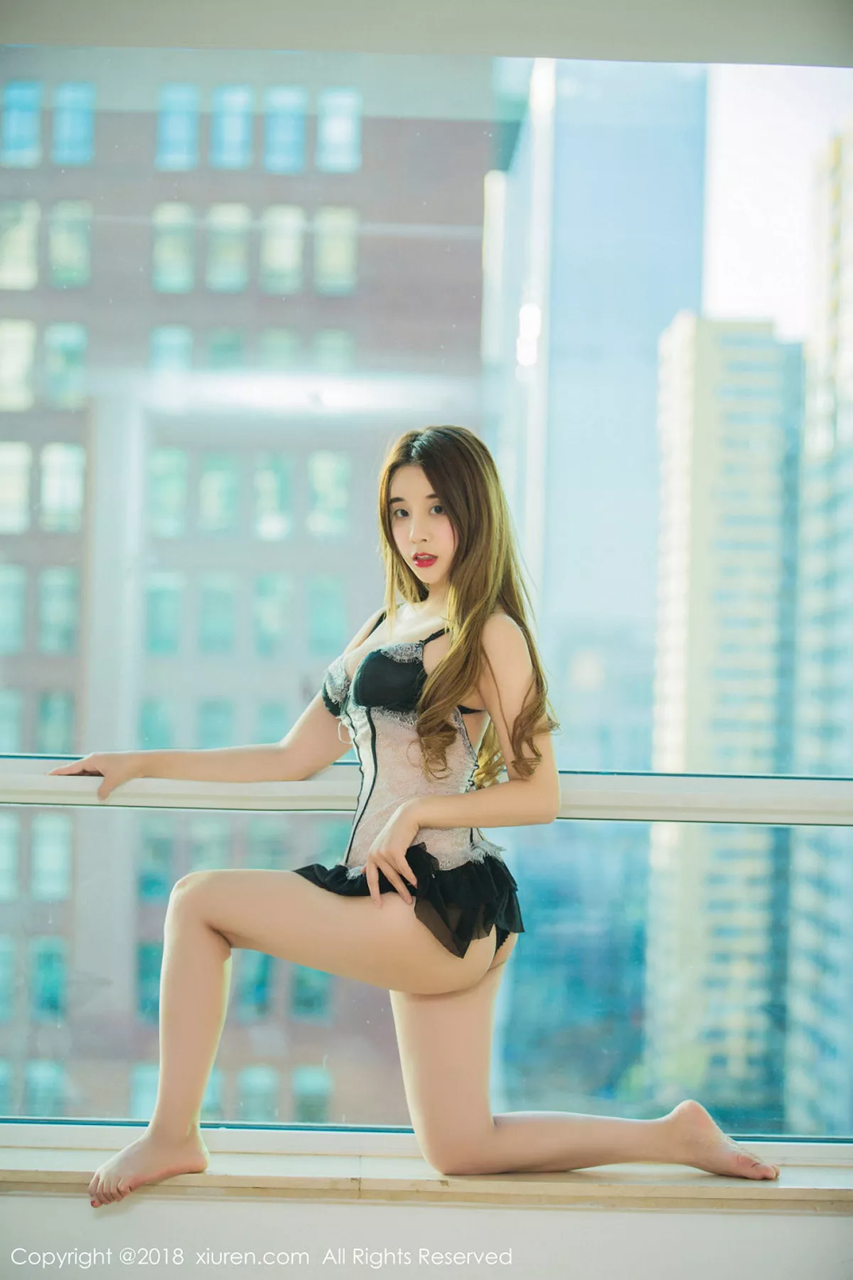 秀人集.com_[XiuRen秀人网]No.956_嫩模筱慧居家床上黑色蕾丝情趣内衣秀丰乳翘臀火辣诱惑写真49P