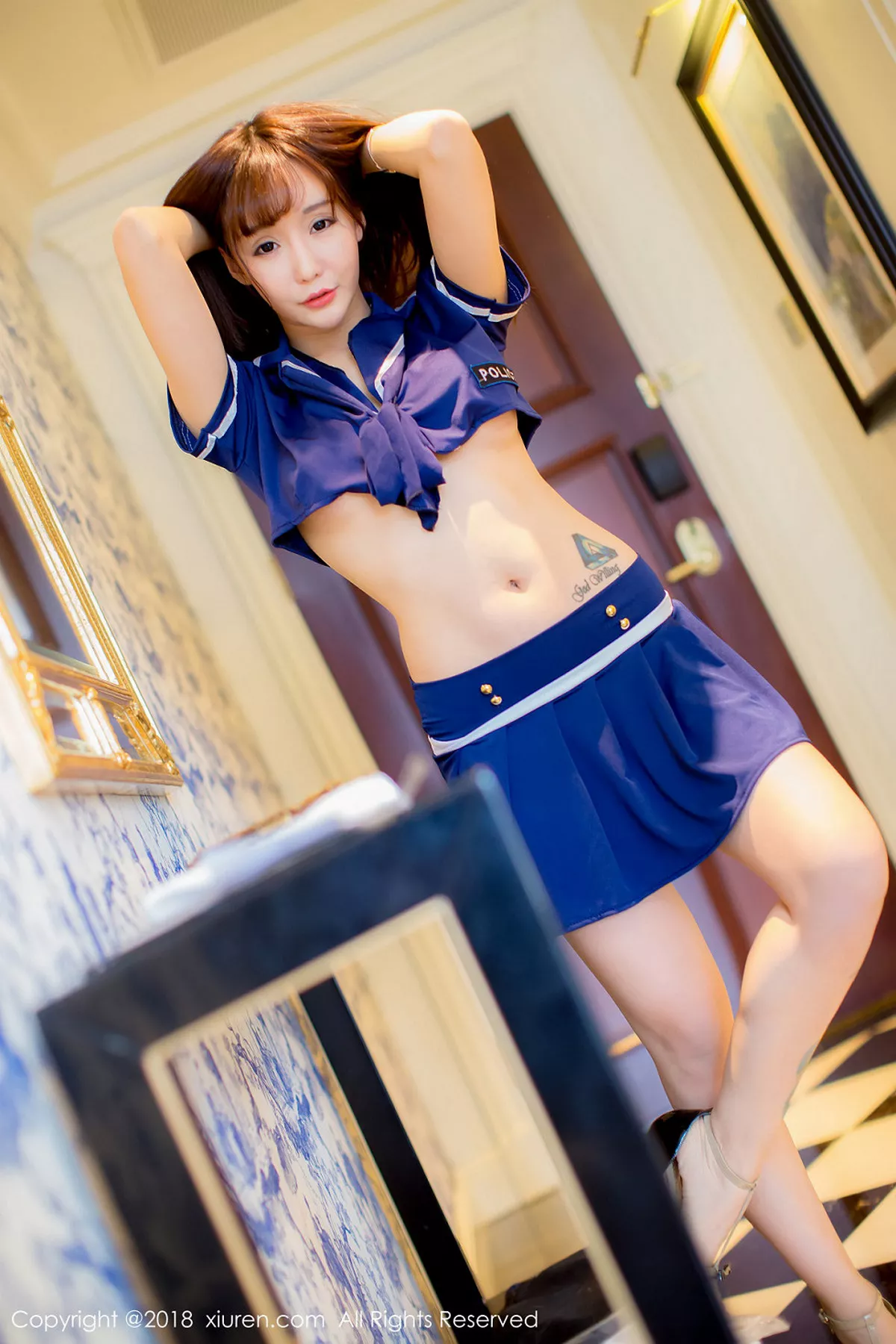 秀人集.com_[XiuRen秀人网]No.1005_嫩模顾灿居家蓝色女警制服真空露豪乳半球撩人诱惑写真43P