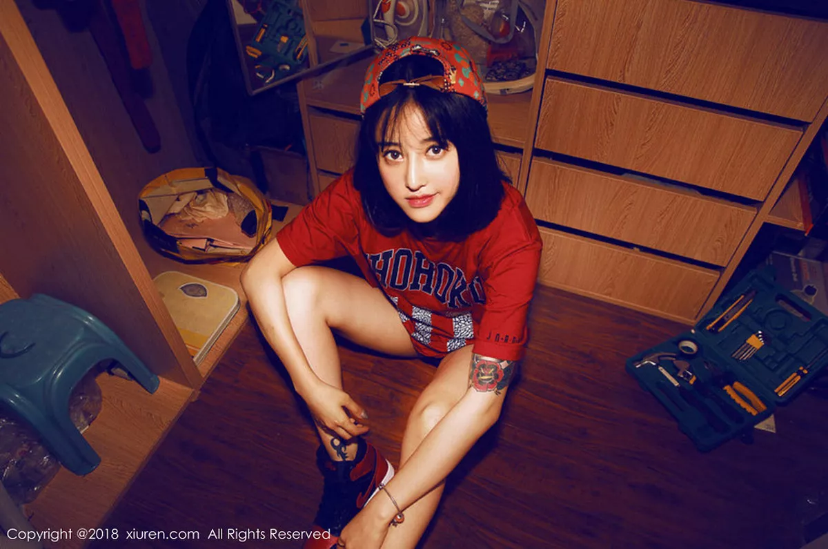 秀人集.com_[XiuRen秀人网]No.994_嫩模丹妮Danny滑板女神胶带遮点秀美乳抹油撩人诱惑写真40P