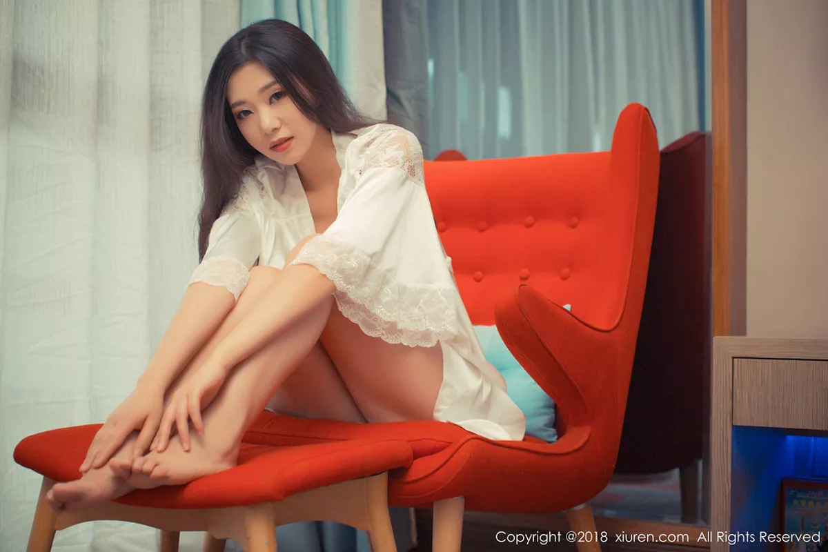 秀人集.com_[XiuRen秀人网]No.1007_嫩模宋-KiKi居家性感白衬衣半脱真空露美乳撩人诱惑写真42P