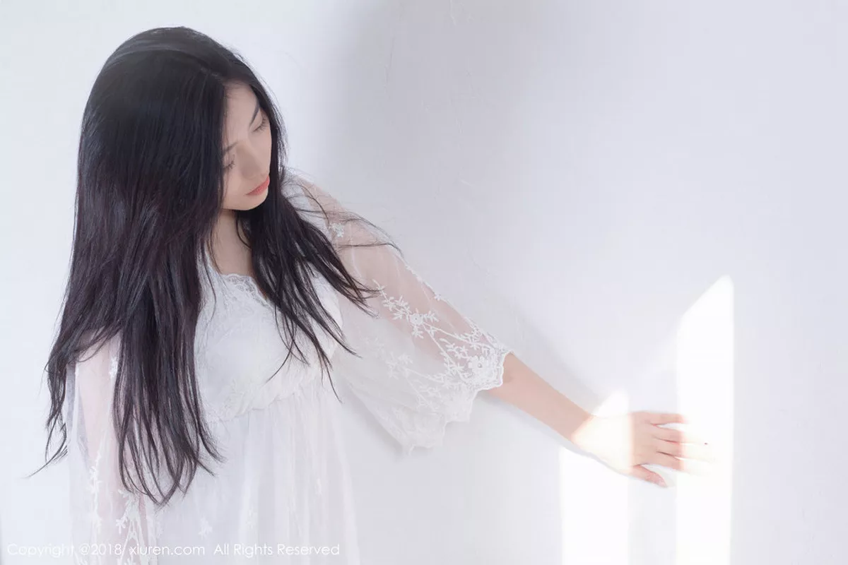 秀人集.com_[XiuRen秀人网]No.1024_女神许诺Sabrina居家早安女友系列床上慵懒迷人写真82P