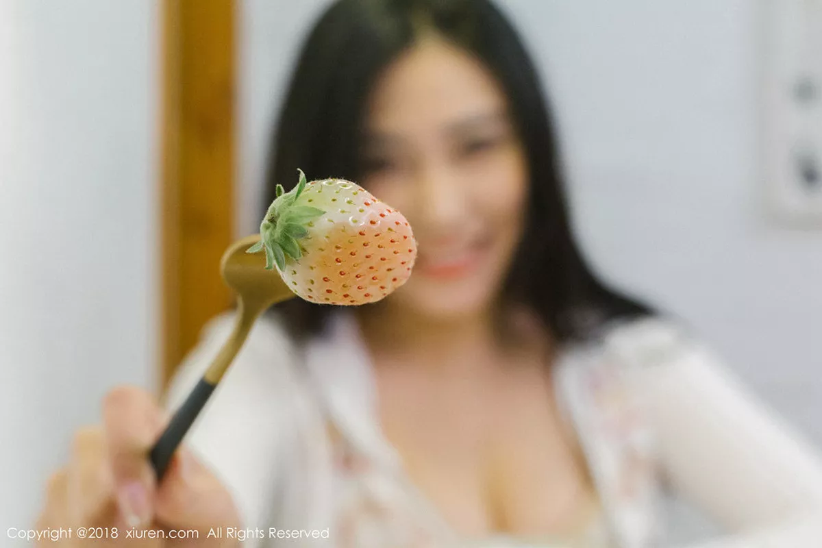 秀人集.com_[XiuRen秀人网]No.1024_女神许诺Sabrina居家早安女友系列床上慵懒迷人写真82P