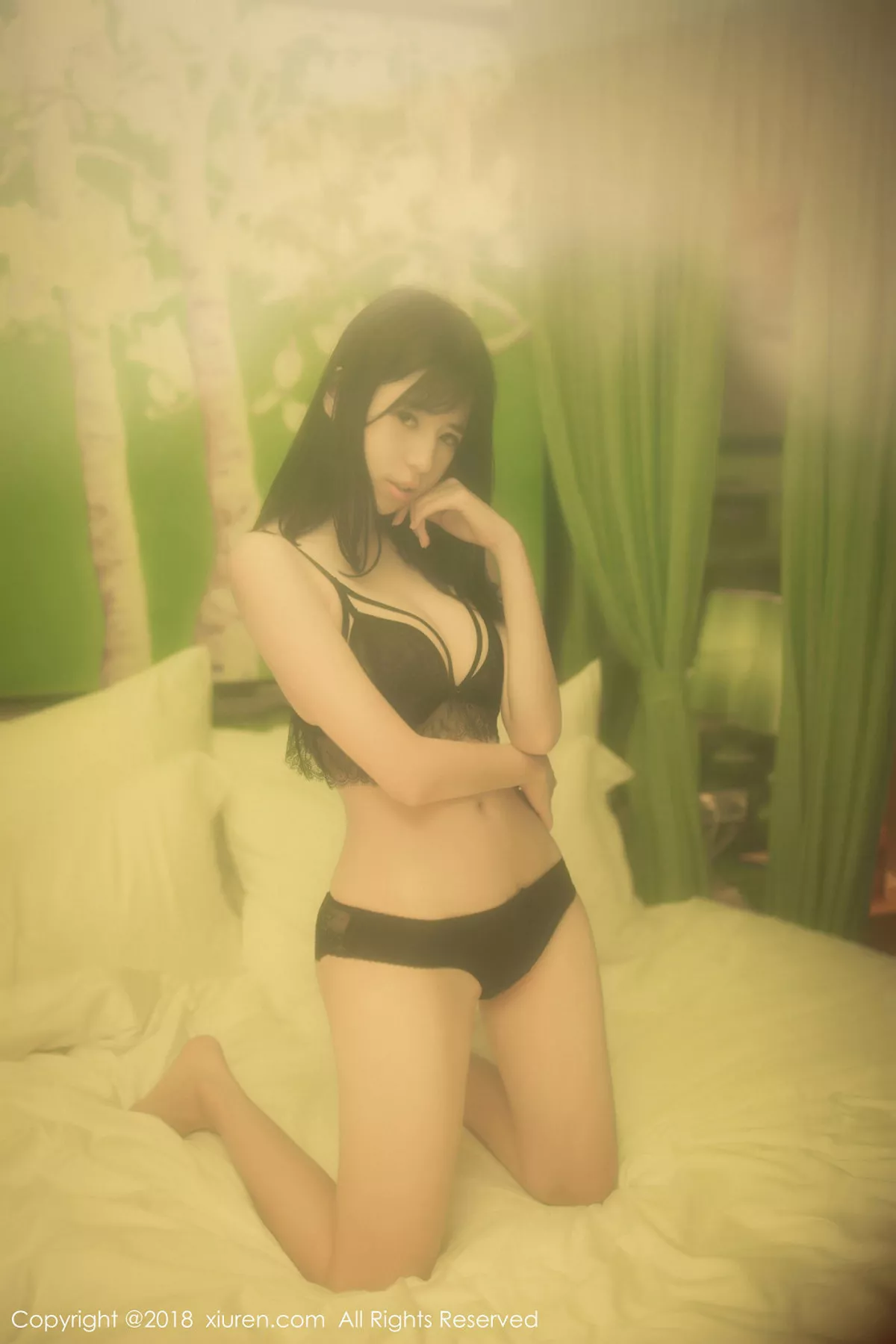 秀人集.com_[XiuRen秀人网]No.1026_嫩模艾栗栗居家黑色蕾丝内衣+户外清新美腿魅惑写真42P