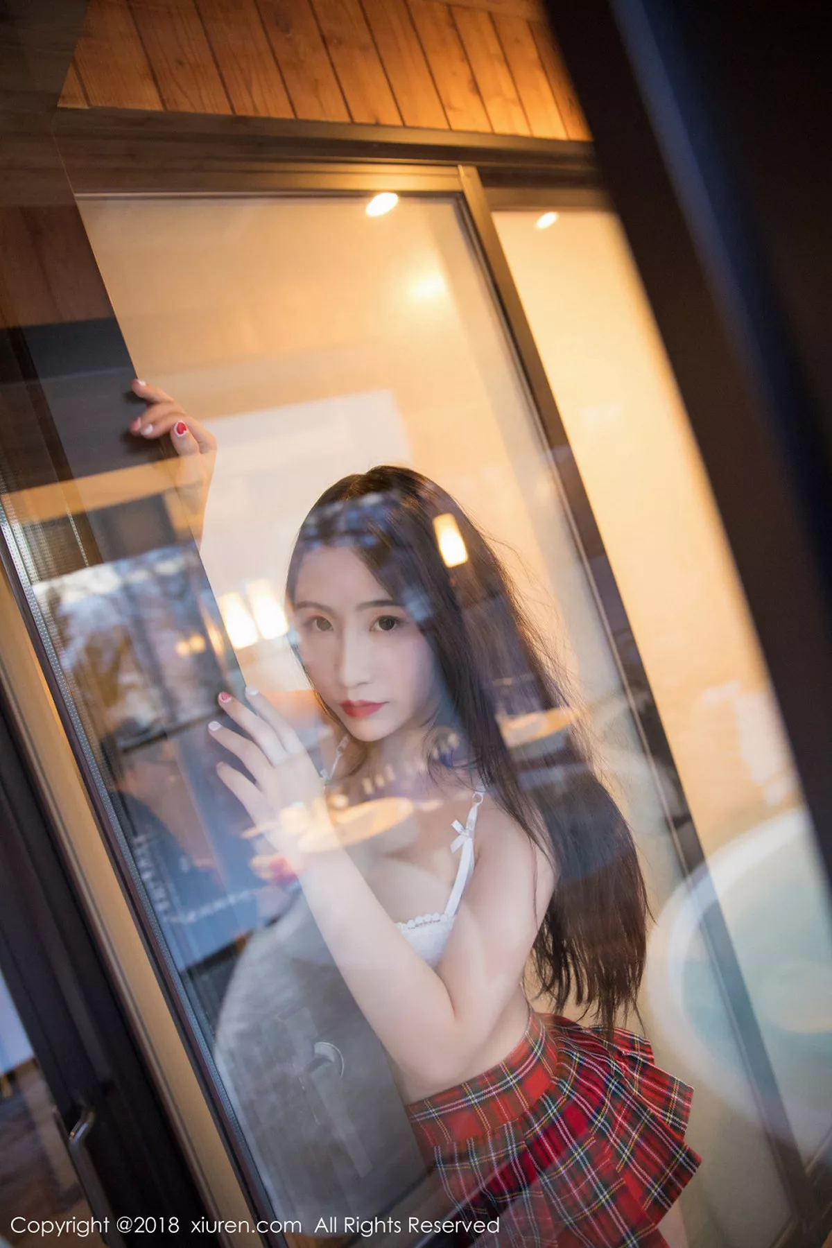 秀人集.com_[XiuRen秀人网]No.1064_女神绯月樱-Cherry北海道旅拍格子超短裙秀性感内裤诱惑写真51P