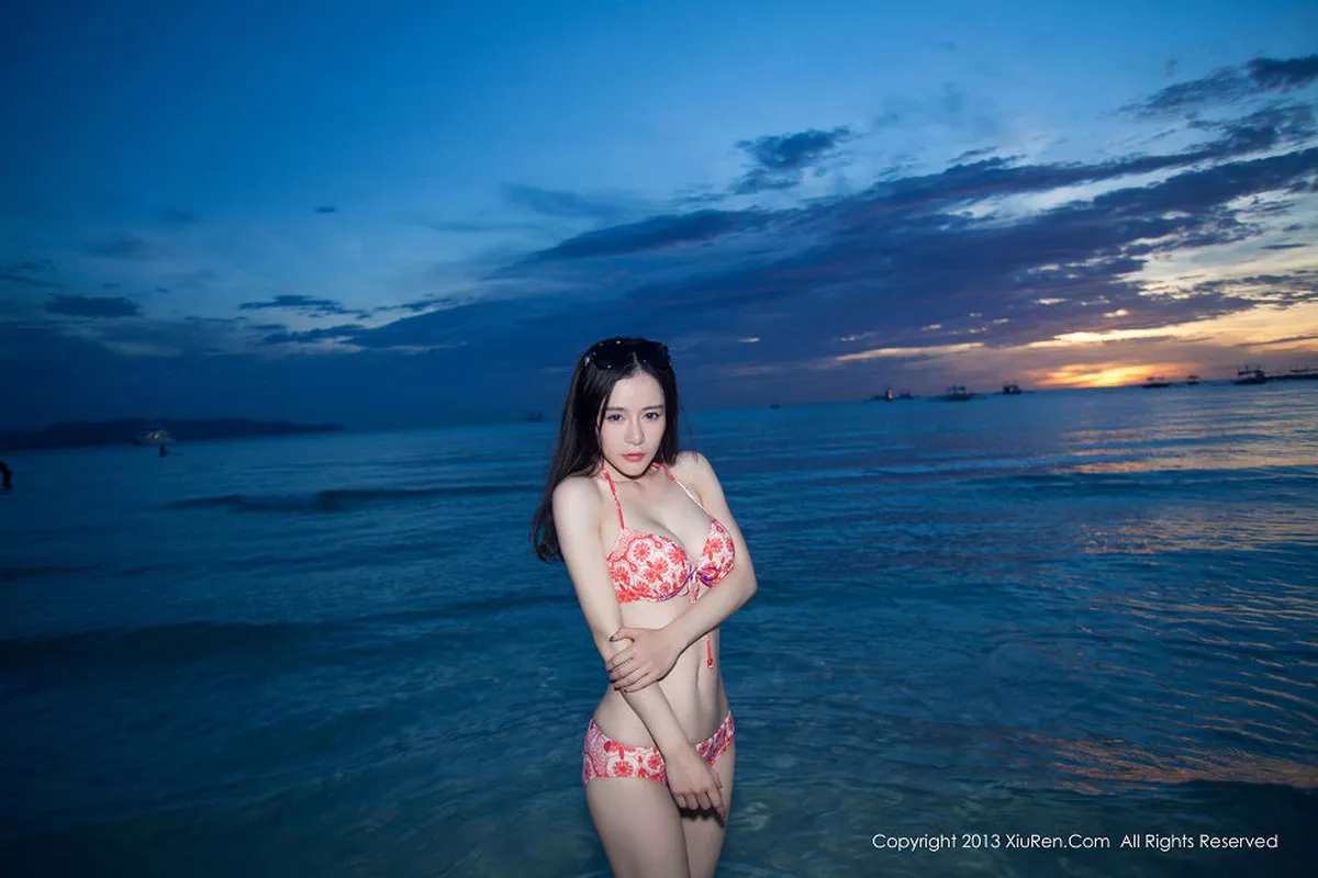 秀人集.com_[XiuRen秀人网]No.060_嫩模nancy小姿性感花色比基尼海边湿身诱惑写真75P