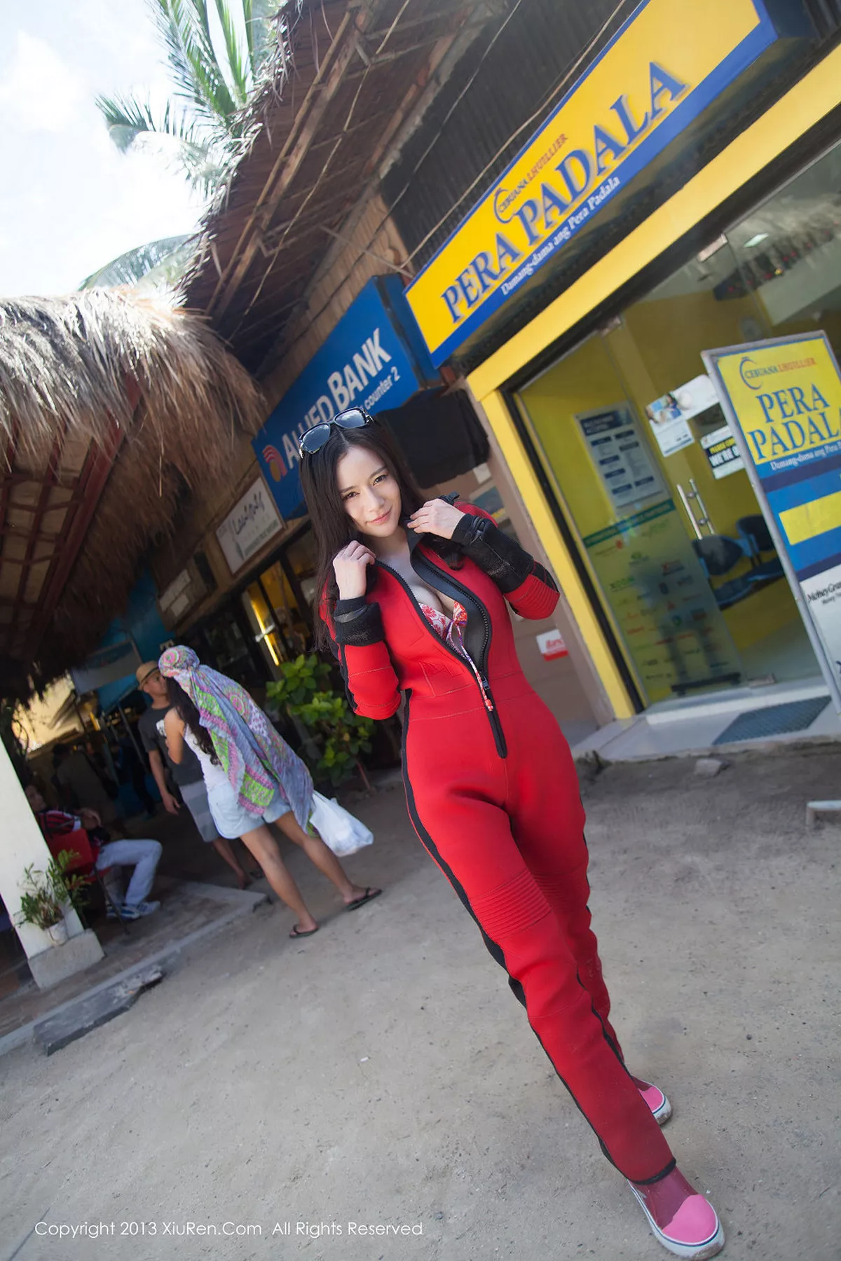 秀人集.com_[XiuRen秀人网]No.060_嫩模nancy小姿性感花色比基尼海边湿身诱惑写真75P