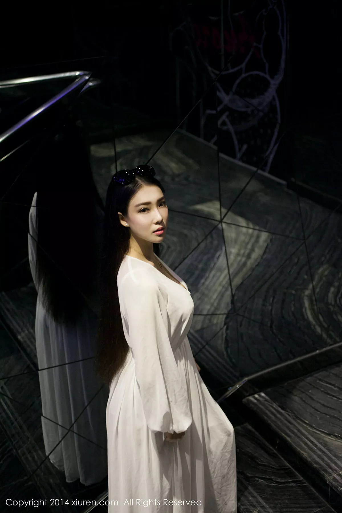 秀人集.com_[XiuRen秀人网]No.131_嫩模梦娜Vanessa白色连身睡裙大尺度真空美胸诱惑写真58P