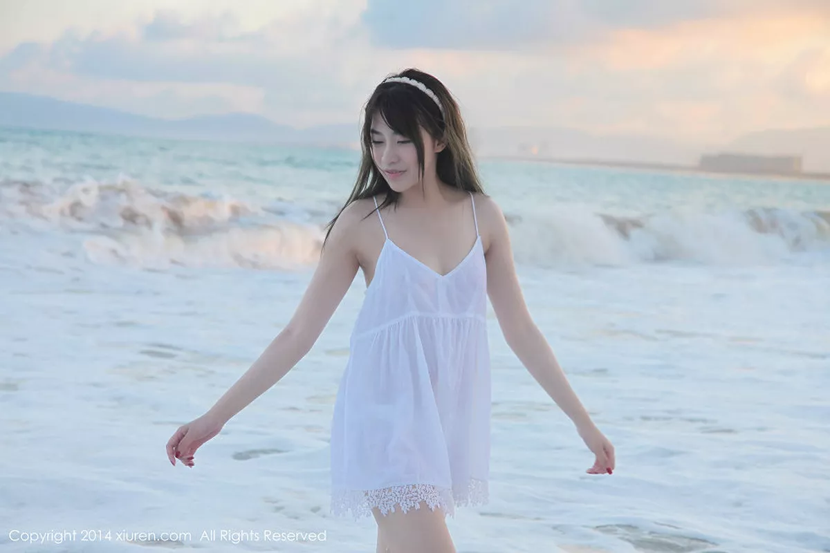 秀人集.com_[XiuRen秀人网]No.167_嫩模许诺Sabrina三亚旅拍性感比基尼秀完美身材写真53P