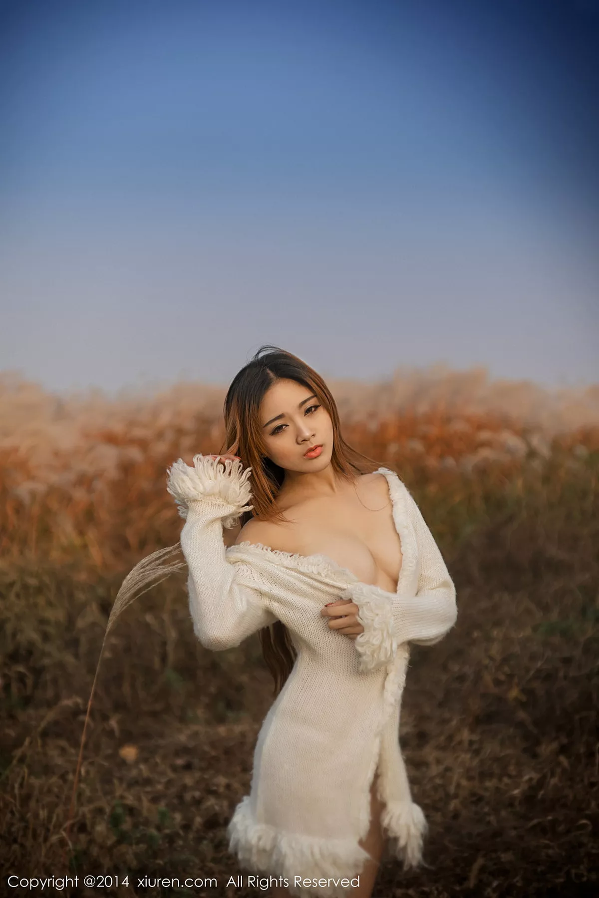 秀人集.com_[XiuRen秀人网]No.211_嫩模YOYO苏小苏浴缸里全裸玫瑰花瓣浴香艳火辣诱惑写真56P