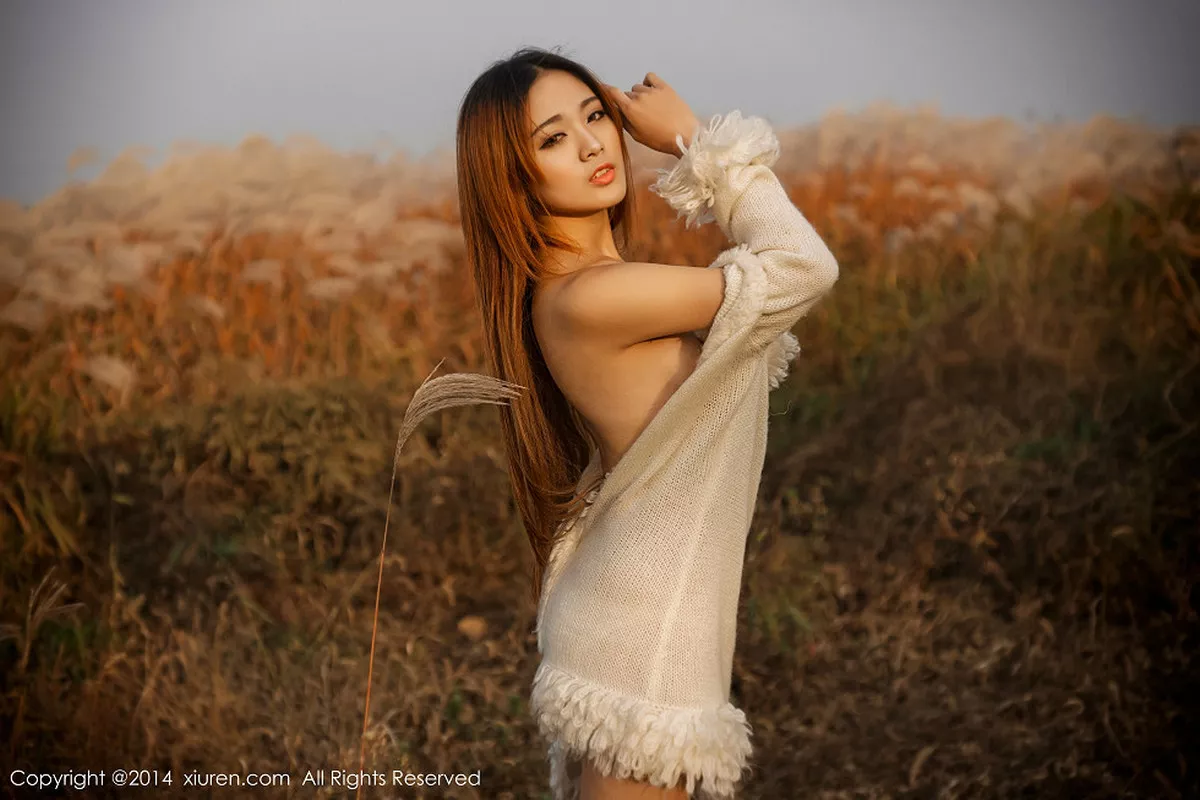 秀人集.com_[XiuRen秀人网]No.211_嫩模YOYO苏小苏浴缸里全裸玫瑰花瓣浴香艳火辣诱惑写真56P