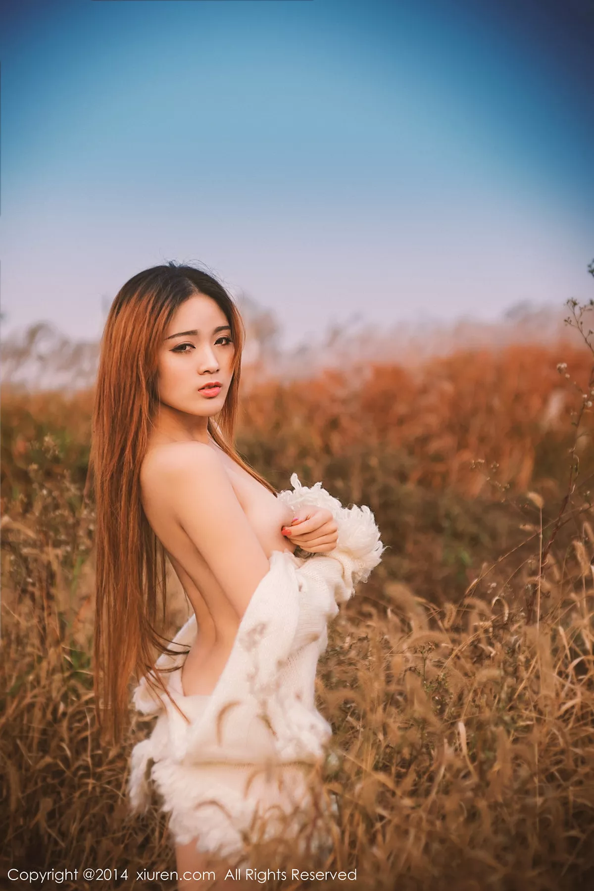 秀人集.com_[XiuRen秀人网]No.211_嫩模YOYO苏小苏浴缸里全裸玫瑰花瓣浴香艳火辣诱惑写真56P