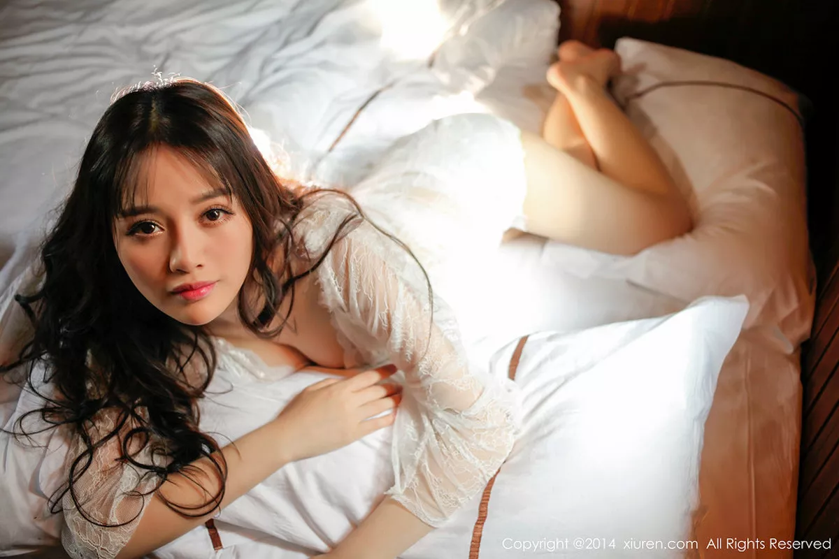 秀人集.com_[XiuRen秀人网]No.225_白嫩美少妇高溜MilkCat居家私房内衣完美身材性感写真89P