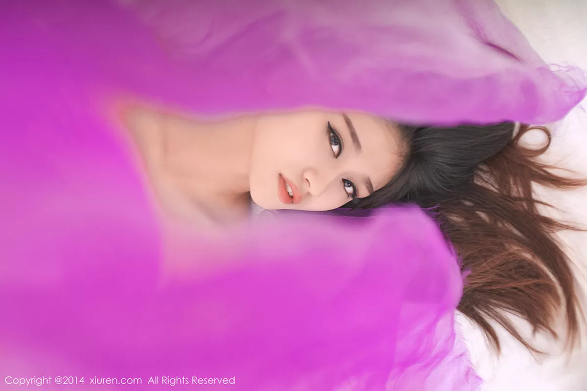 秀人集.com_[XiuRen秀人网]No.244_嫩模史雨姐姐户外红色内衣秀丰满美乳性感写真50P