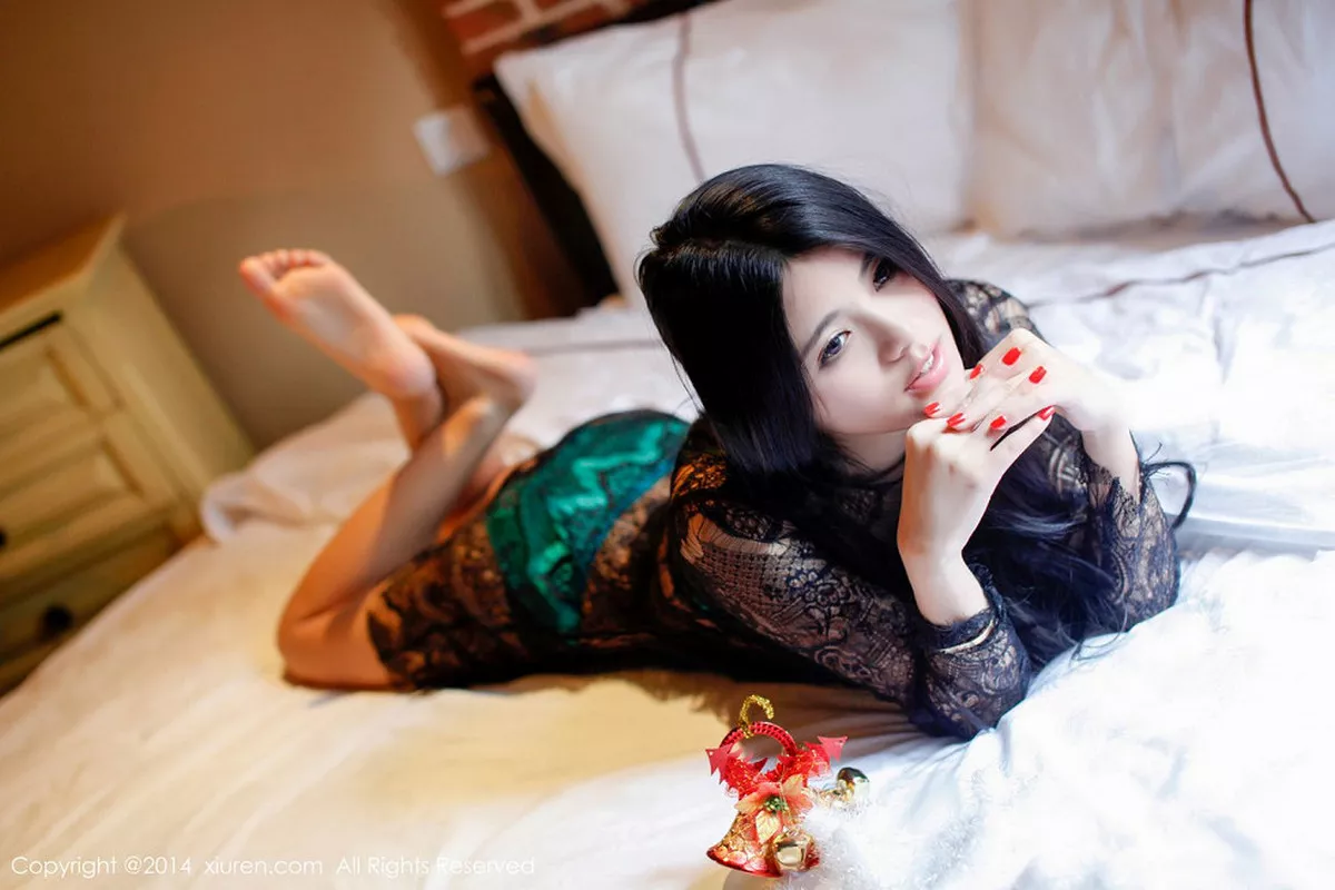 秀人集.com_[XiuRen秀人网]No.265_妩媚尤物欧阳妮娜娜透视黑纱秀性感内衣傲人美胸写真89P