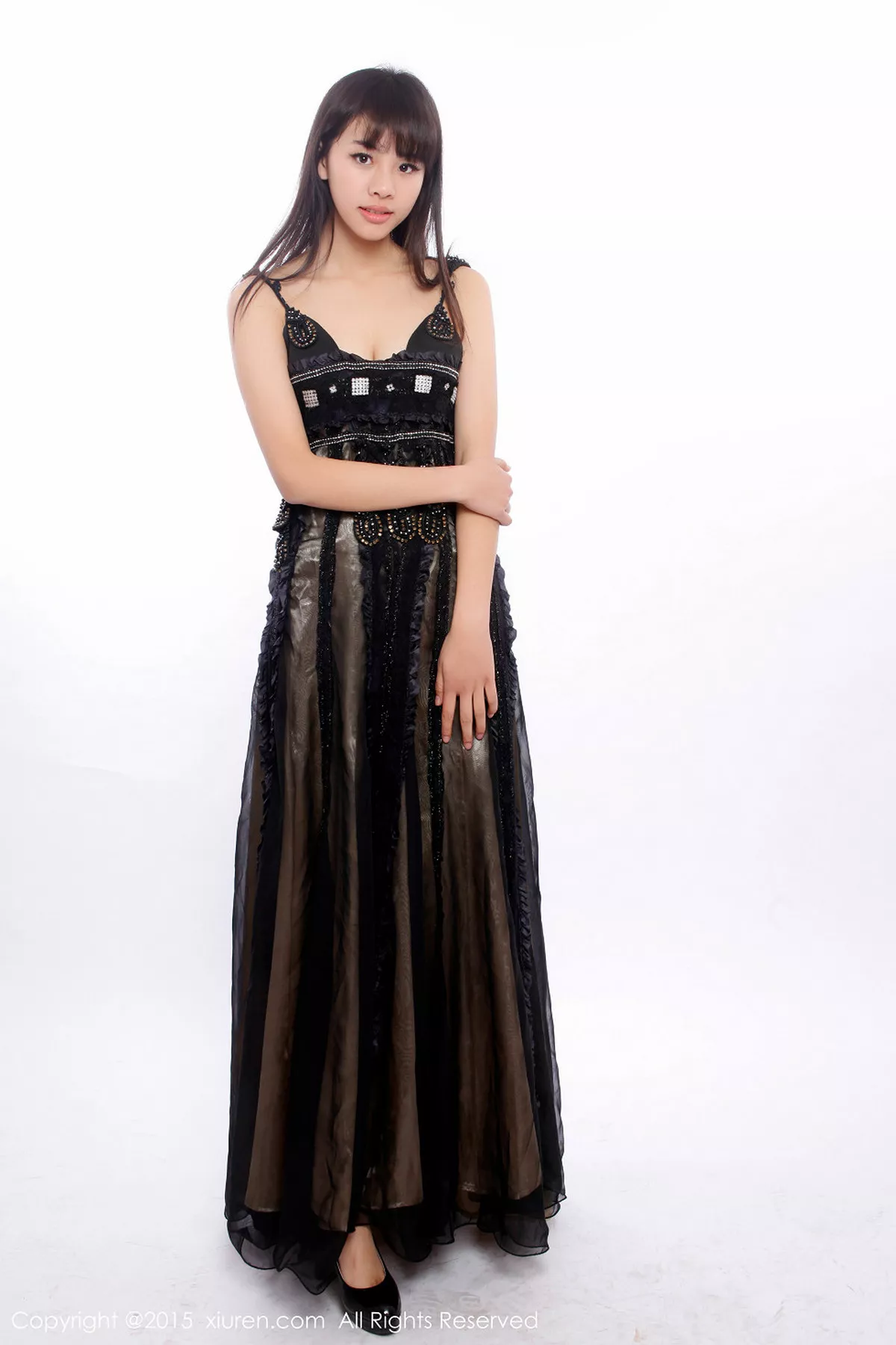 秀人集.com_[XiuRen秀人网]No.318_邻家女孩七米baby户外红色格子裙清新学生装迷人写真112P