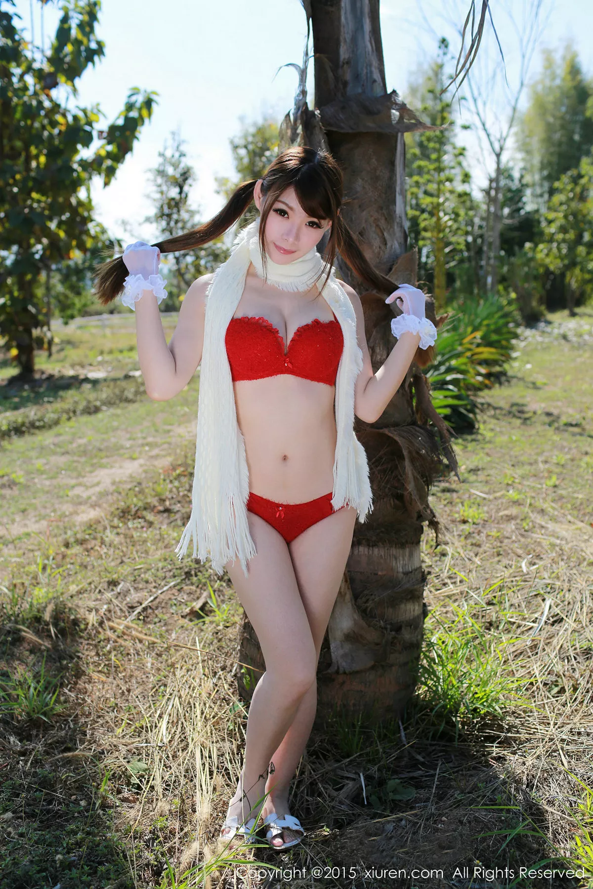 秀人集.com_[XiuRen秀人网]No.307_秀人嫩模MARA醬泰国旅拍户外红色比基尼内衣诱惑写真50P