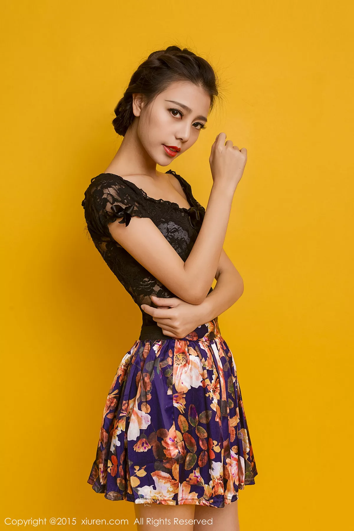 秀人集.com_[XiuRen秀人网]No.297_性感女神HONEYAL书本挡胸半裸秀豪乳完美诱惑写真50P