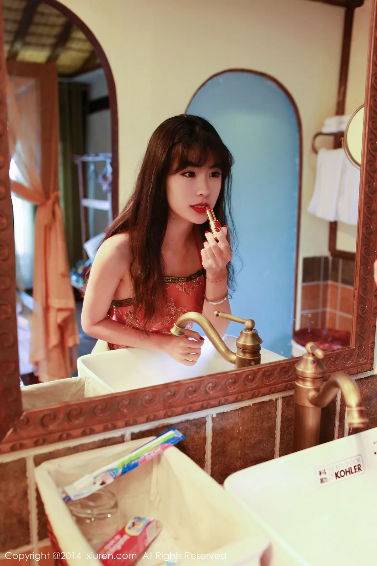 秀人集.com_[XiuRen秀人网]No.231_嫩模刘雪妮Verna居家私房透明肚兜蕾丝丁字裤诱惑写真42P