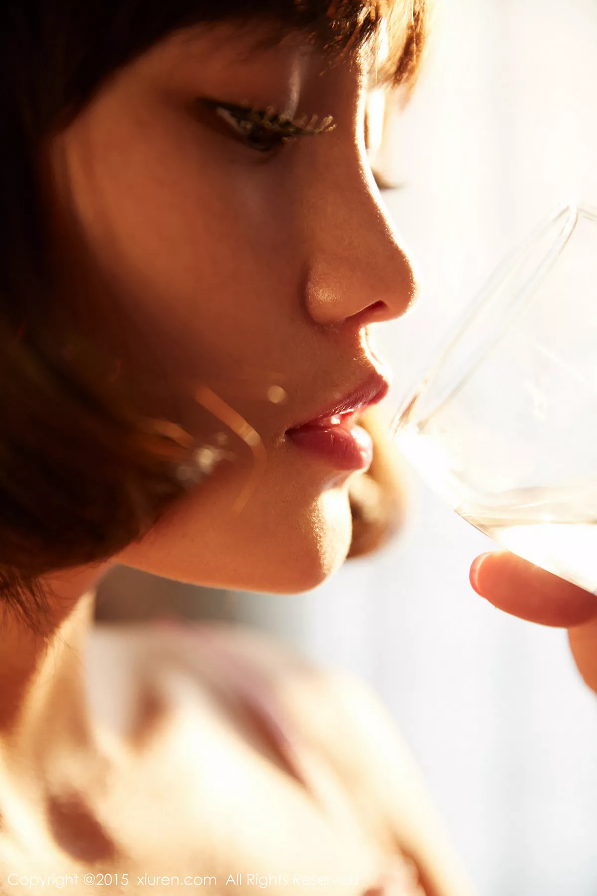 秀人集.com_[XiuRen秀人网]No.448_短发小妹子可可COCO半裸上身丁字裤撩人诱惑写真55P