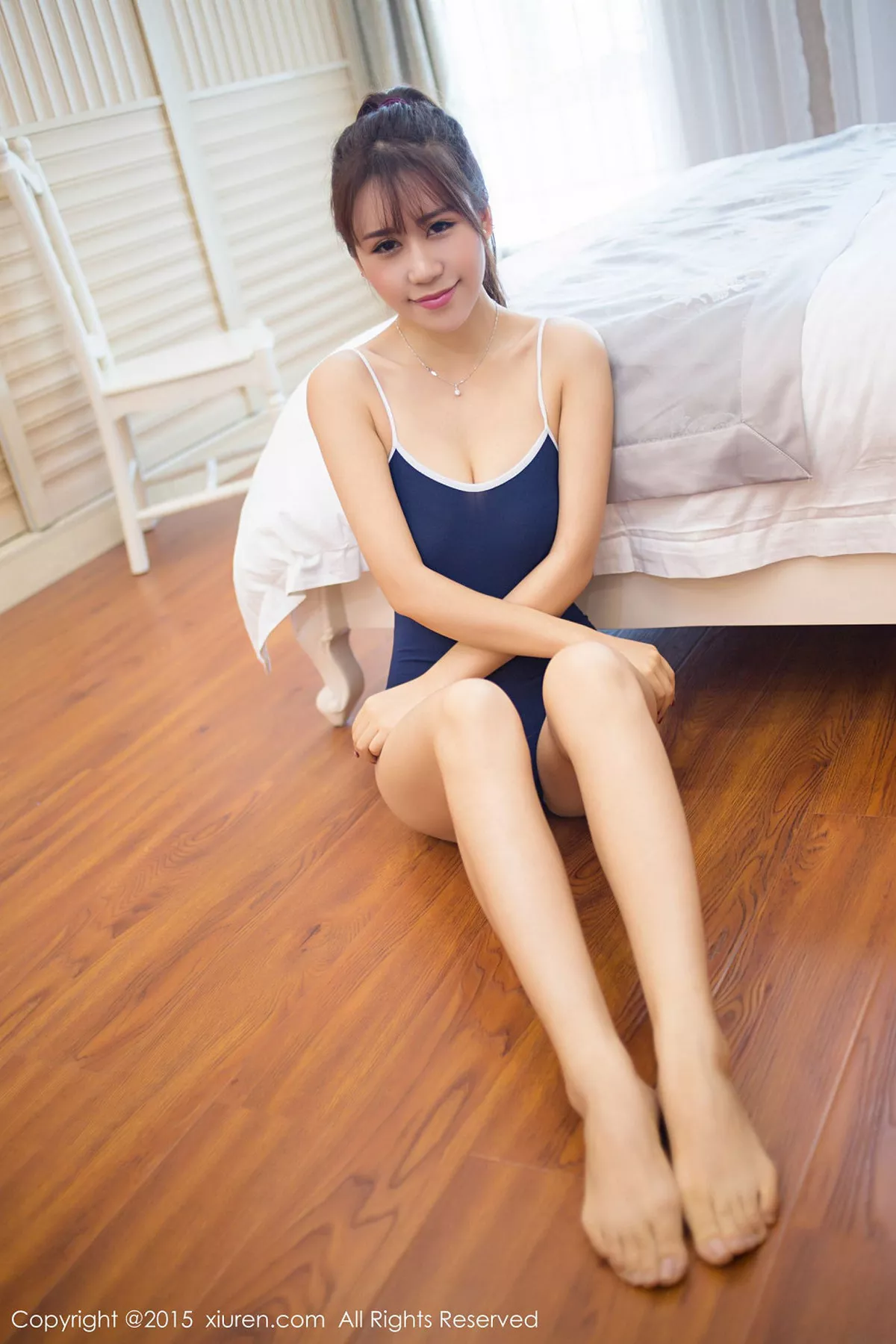 秀人集.com_[XiuRen秀人网]No.395_嫩模紫棋妹妹宾馆大床上性感内衣系列秀完美身材写真56P