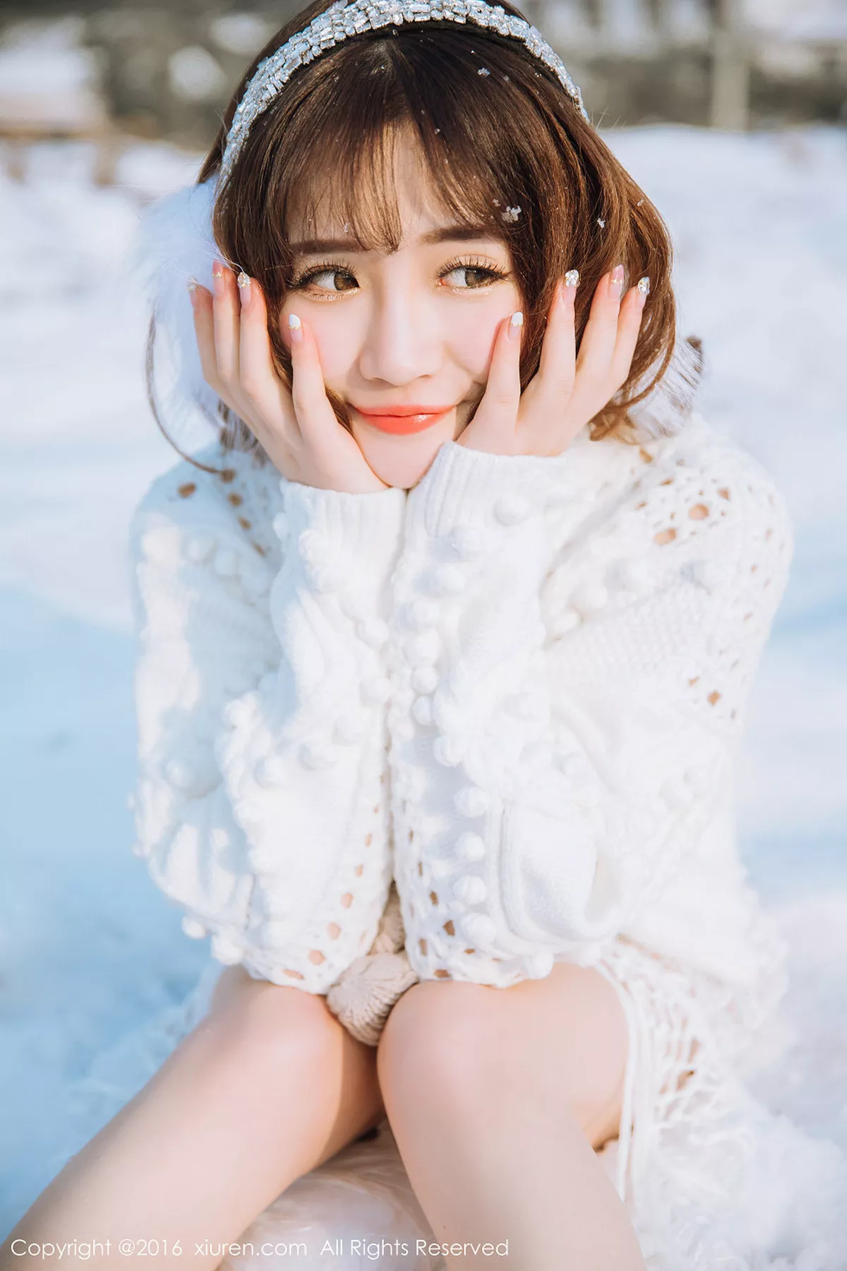 秀人集.com_[XiuRen秀人网]No.484_嫩模徐cake雪地里白色缕空毛衣美丽冻人秀豪乳写真35P