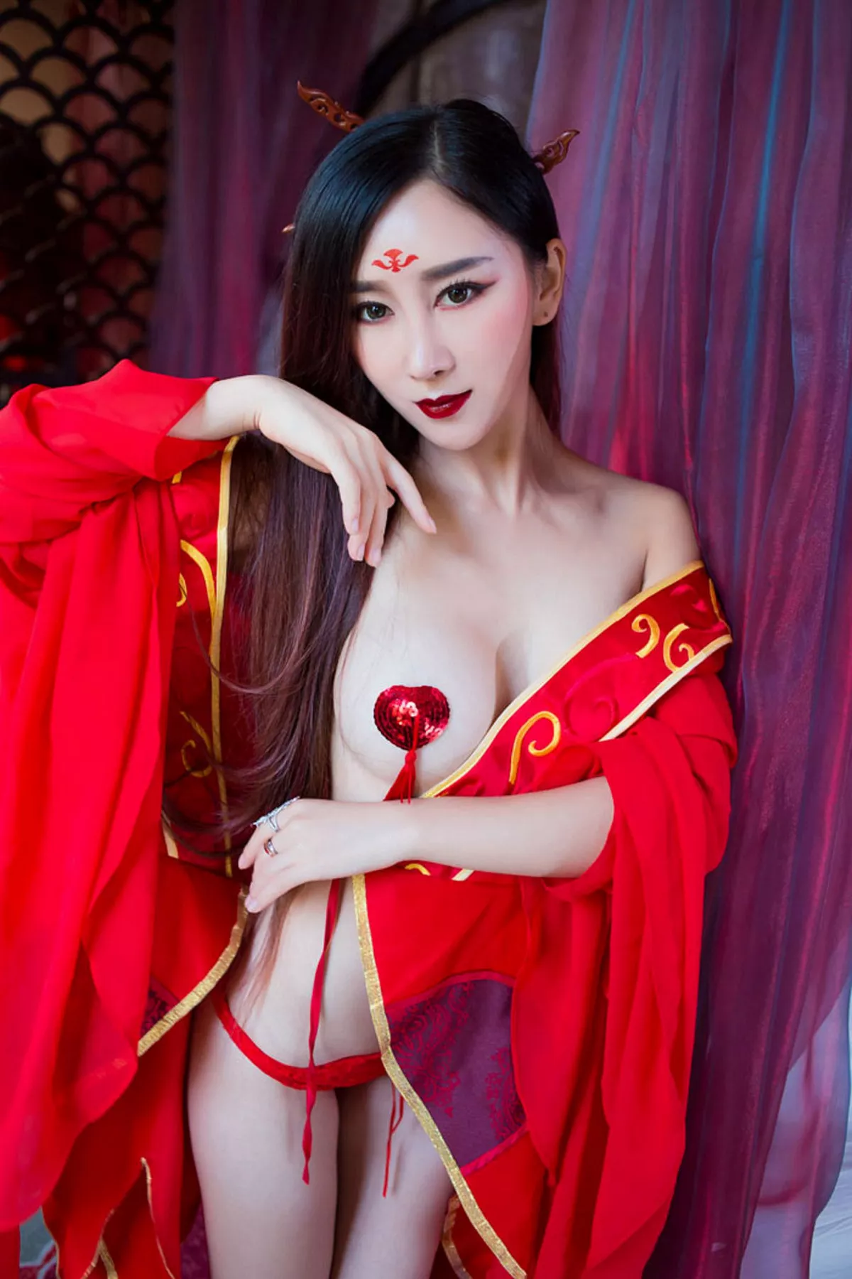 秀人集.com_[XiuRen秀人网]No.382_嫩模邹晶晶《花千骨魔化》COS七夕福利红色小内裤诱惑写真57P