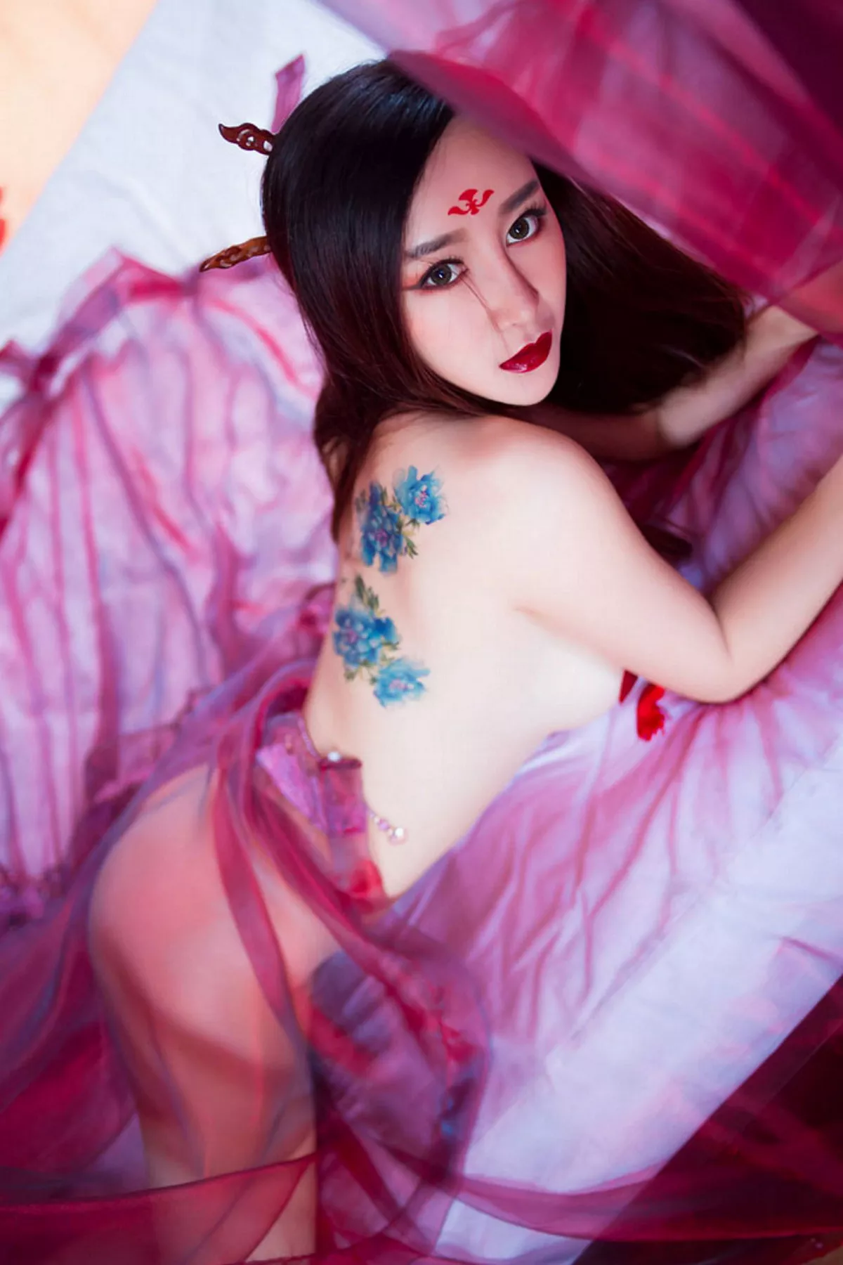 秀人集.com_[XiuRen秀人网]No.382_嫩模邹晶晶《花千骨魔化》COS七夕福利红色小内裤诱惑写真57P