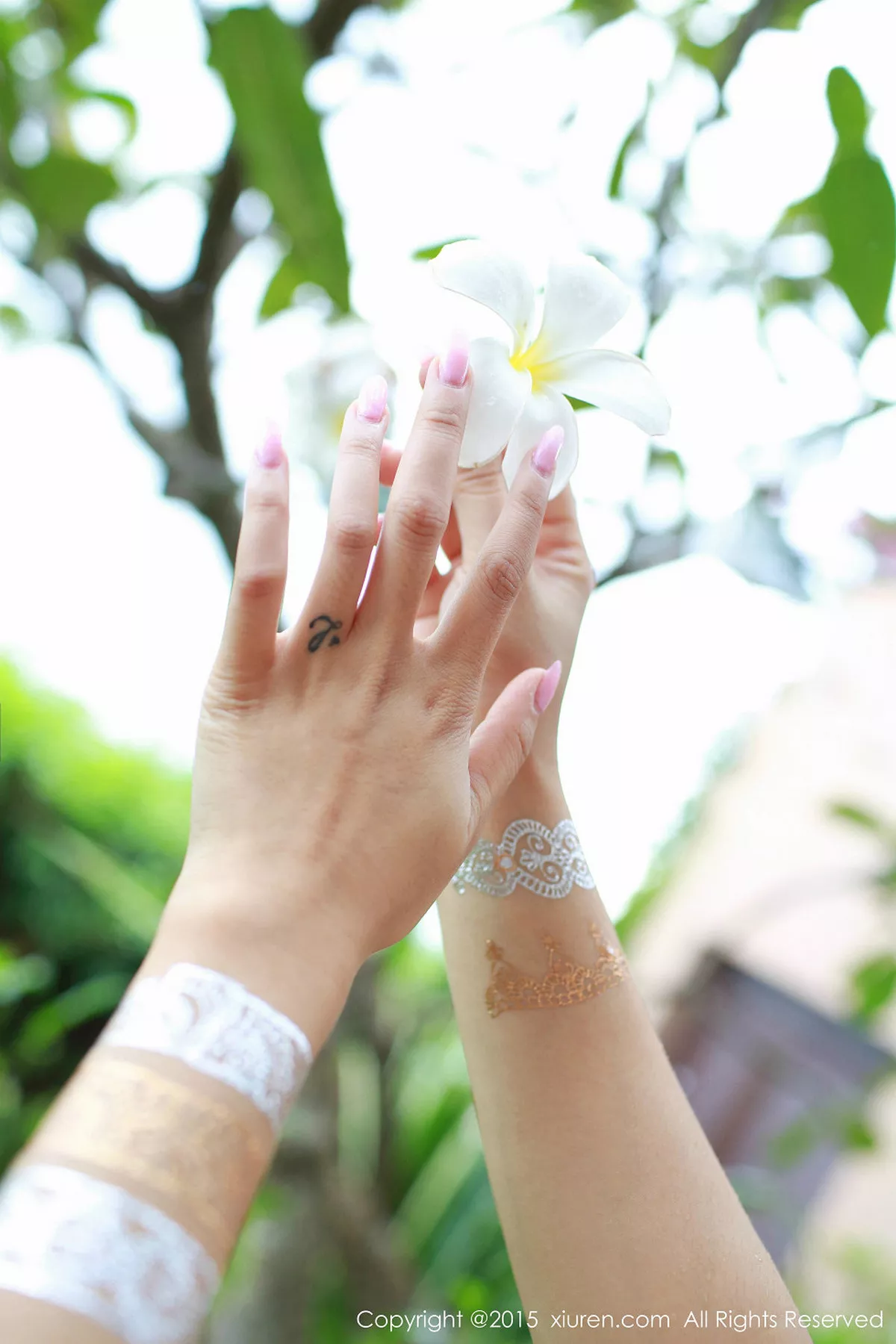 秀人集.com_[XiuRen秀人网]No.436_嫩模兜豆靓Youlina苏梅岛旅拍半露翘臀完美诱惑写真57P