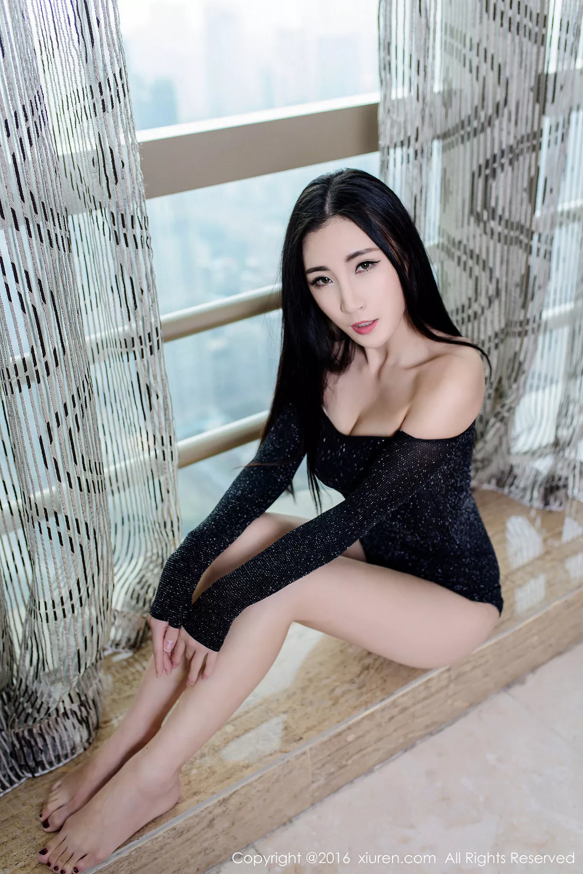 秀人集.com_[XiuRen秀人网]No.602_嫩模Wendy智秀居家私房牛仔热裤全裸上身豪乳美臀诱惑写真49P