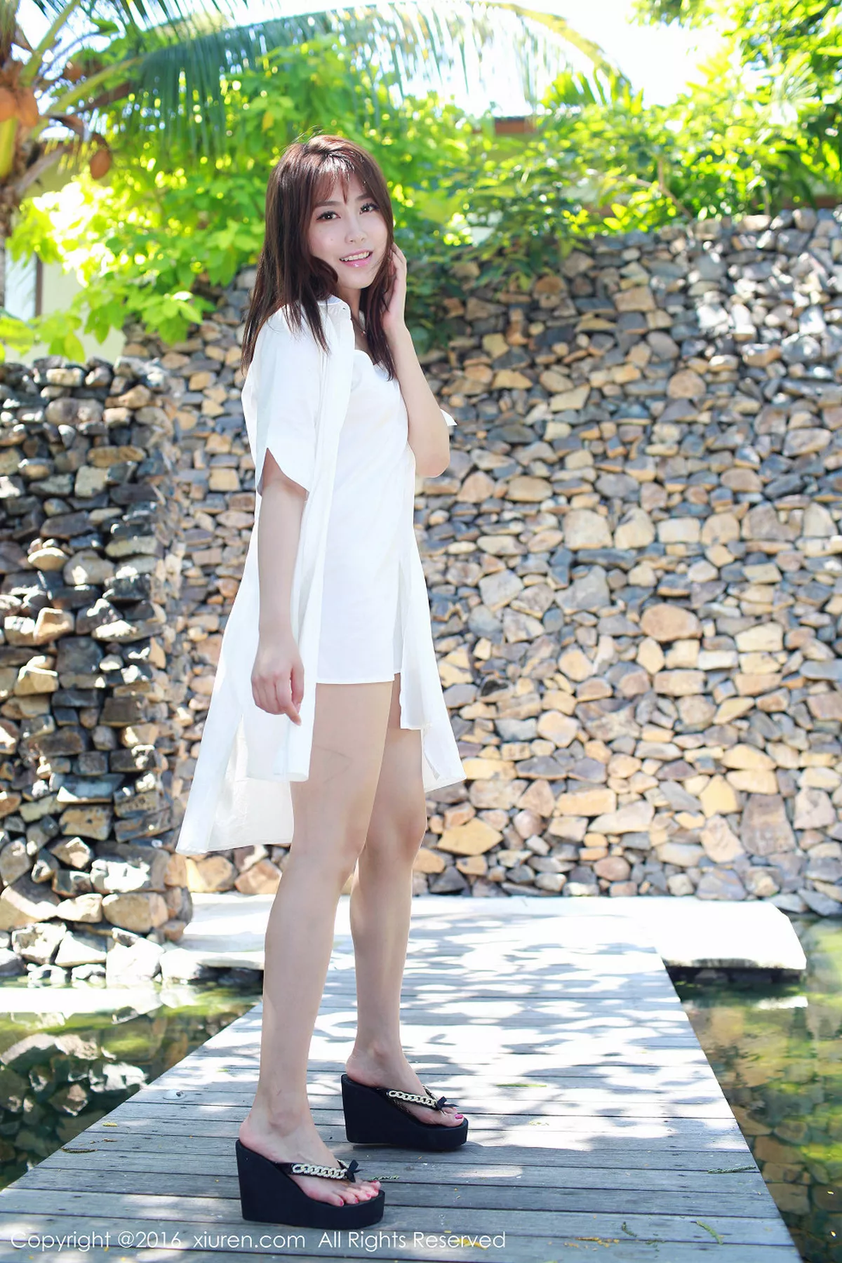 秀人集.com_[XiuRen秀人网]No.562_嫩模许诺Sabrina巴厘岛旅拍邻家女孩清纯花色连身短裙写真53P