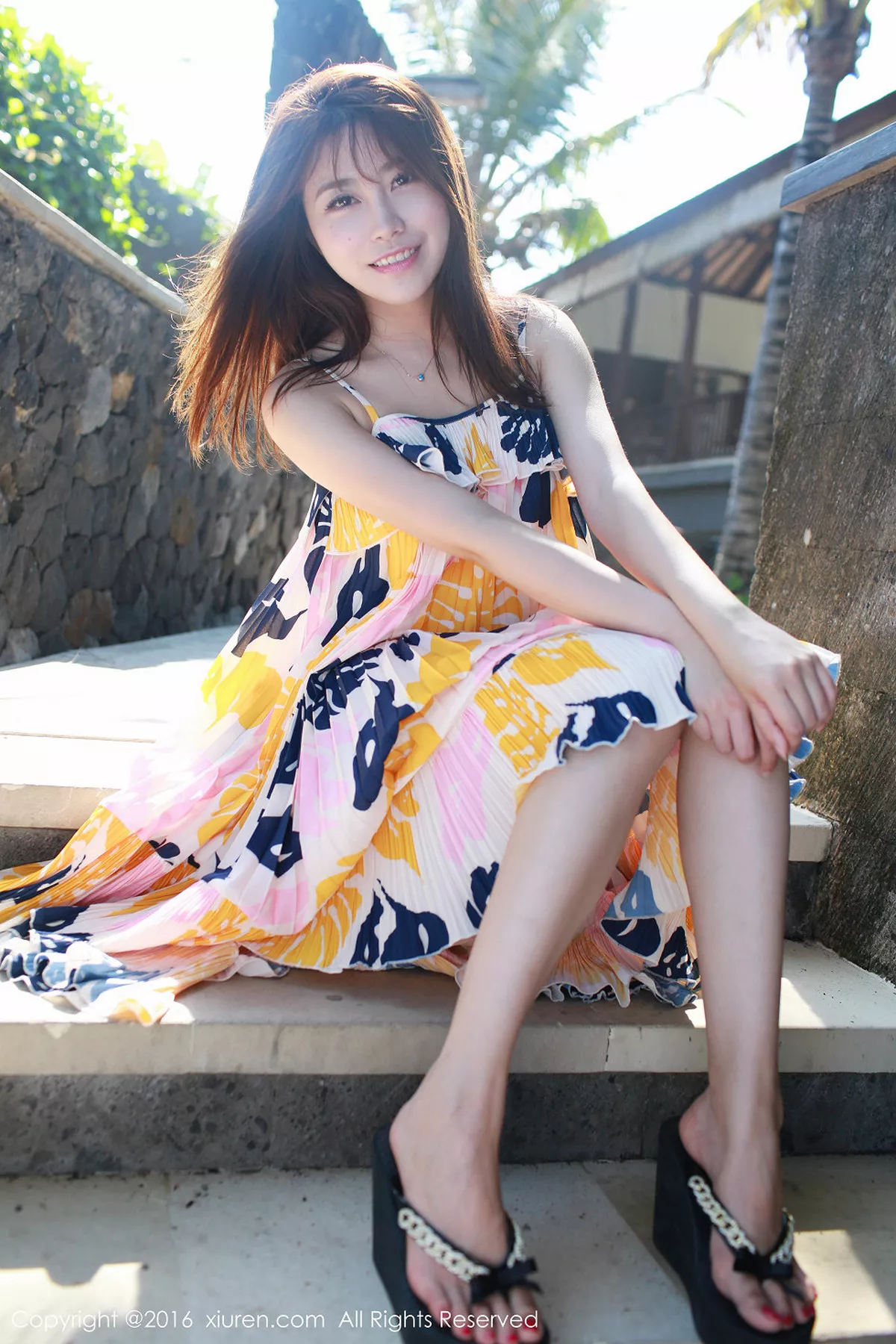 秀人集.com_[XiuRen秀人网]No.542_嫩模许诺Sabrina巴厘岛旅拍黄色短裤秀白嫩美腿性感写真47P