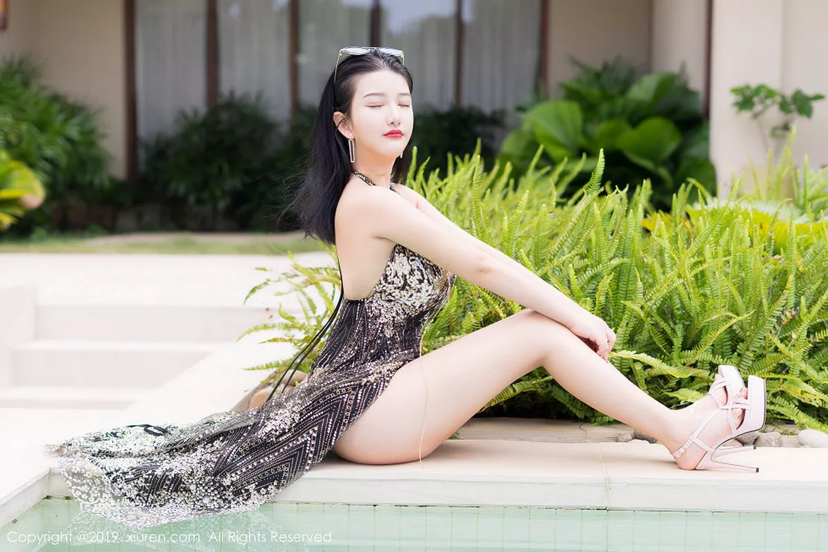 秀人集.com_[XiuRen秀人网]No.1726_巨乳嫩模小尤奈富国岛旅拍户外泳池半脱露傲人豪乳诱惑写真55P