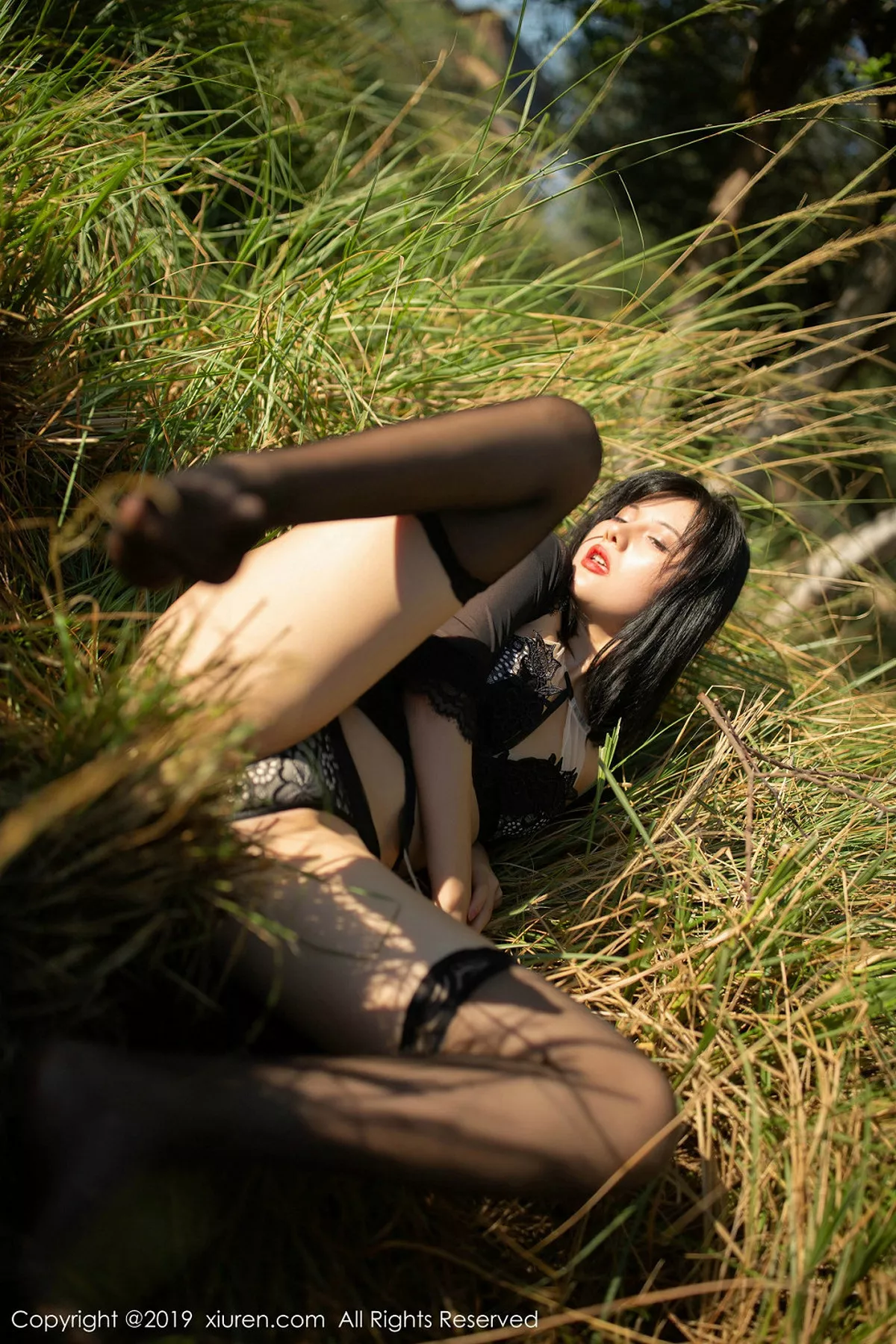 秀人集.com_[XiuRen秀人网]No.1830_嫩模就是阿朱啊东欧旅拍黑色蕾丝情趣内衣秀火辣身材诱惑写真85P